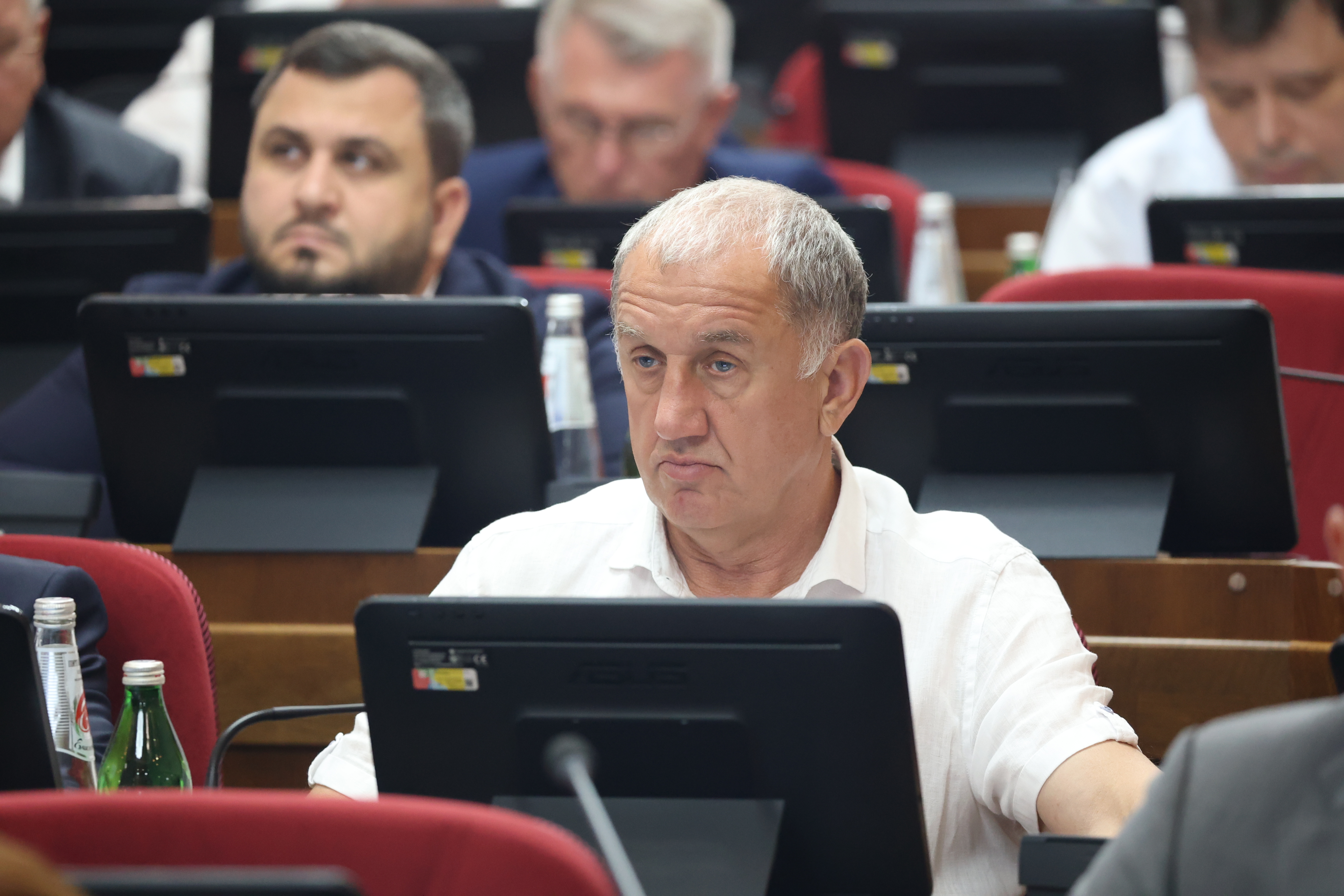 Депутаты краевой Думы утвердили перечень документов для оформления земельного участка в рамках «гаражной амнистии»