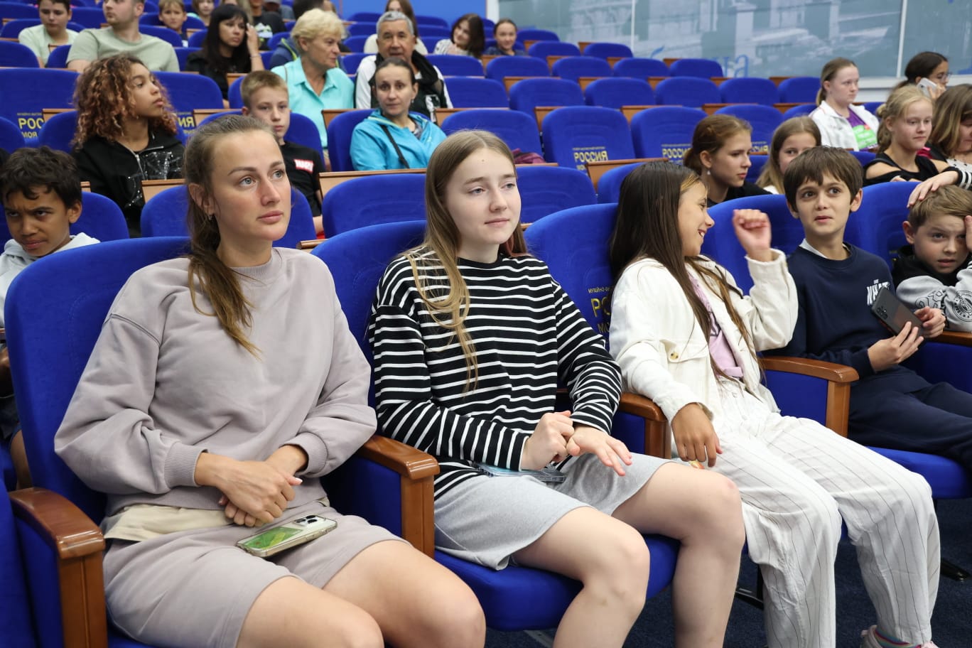 Участники Всероссийских юниорских и юношеских соревнований по бадминтону «Южный ветер» познакомились со столицей Ставрополья