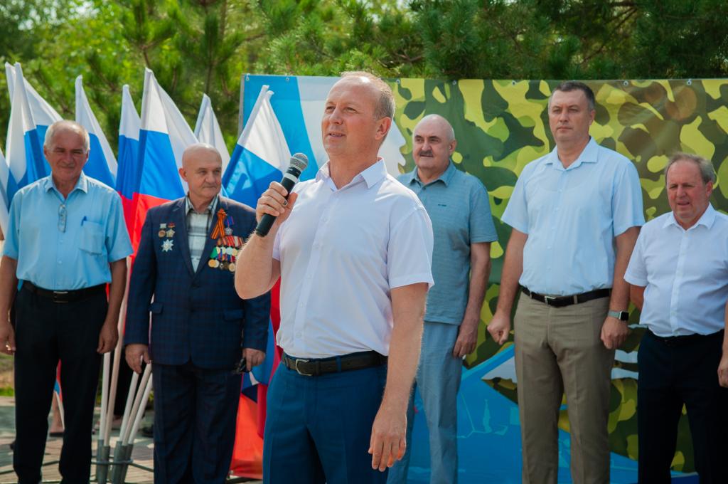 Депутаты поздравили военных летчиков с Днем Военно-воздушных сил России