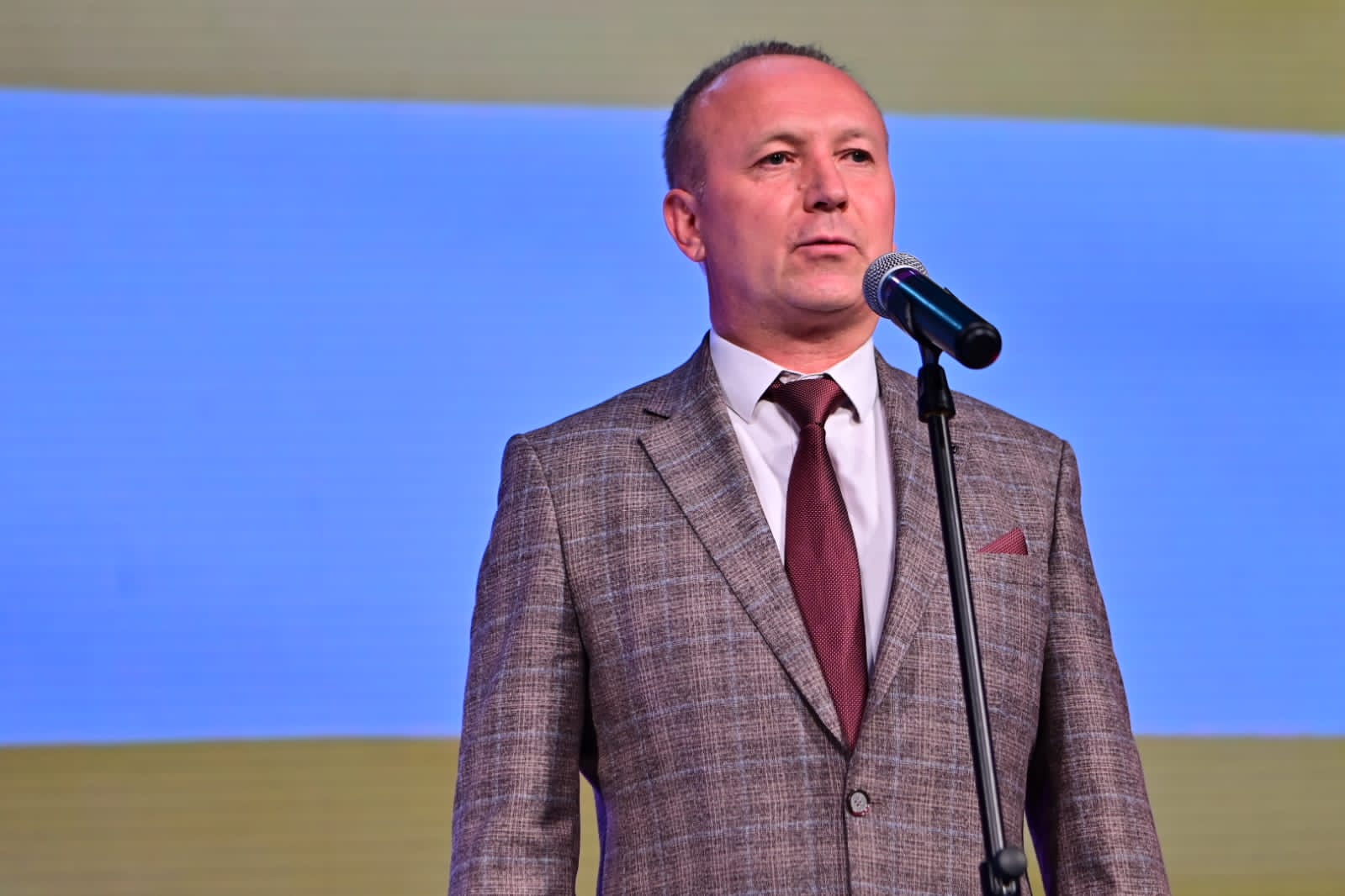 Николай Великдань поздравил коллектив завода "Ставролен" с профессиональным праздником