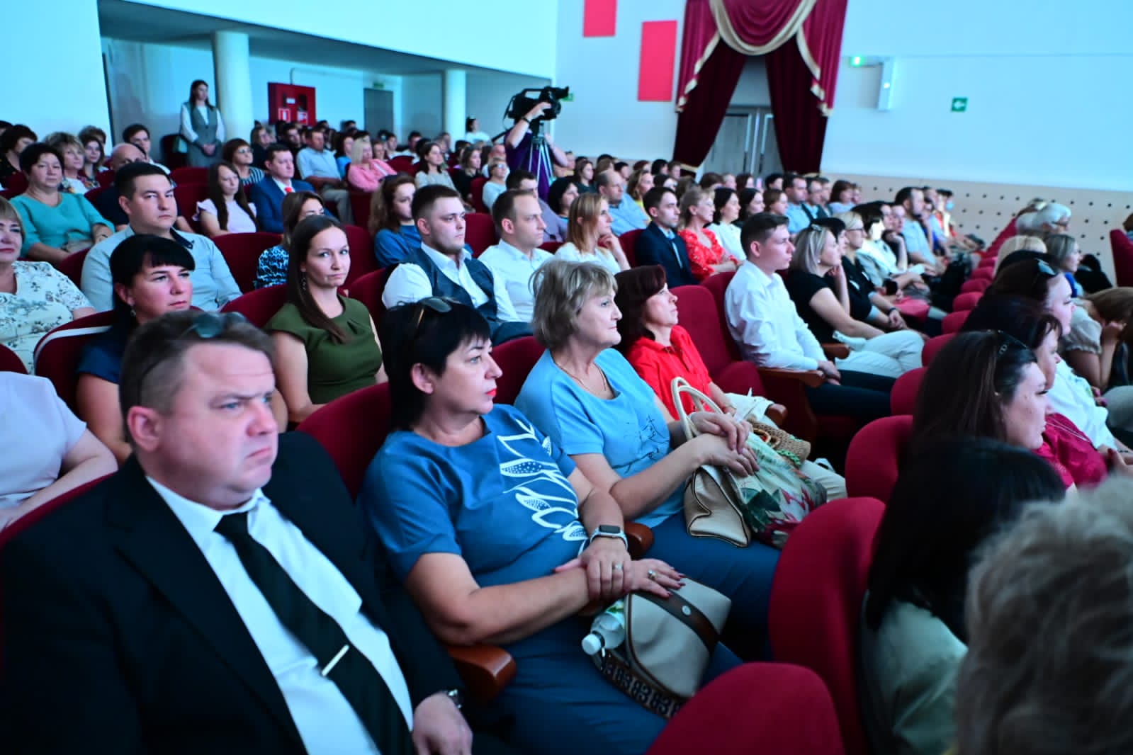 Николай Великдань поздравил коллектив завода "Ставролен" с профессиональным праздником