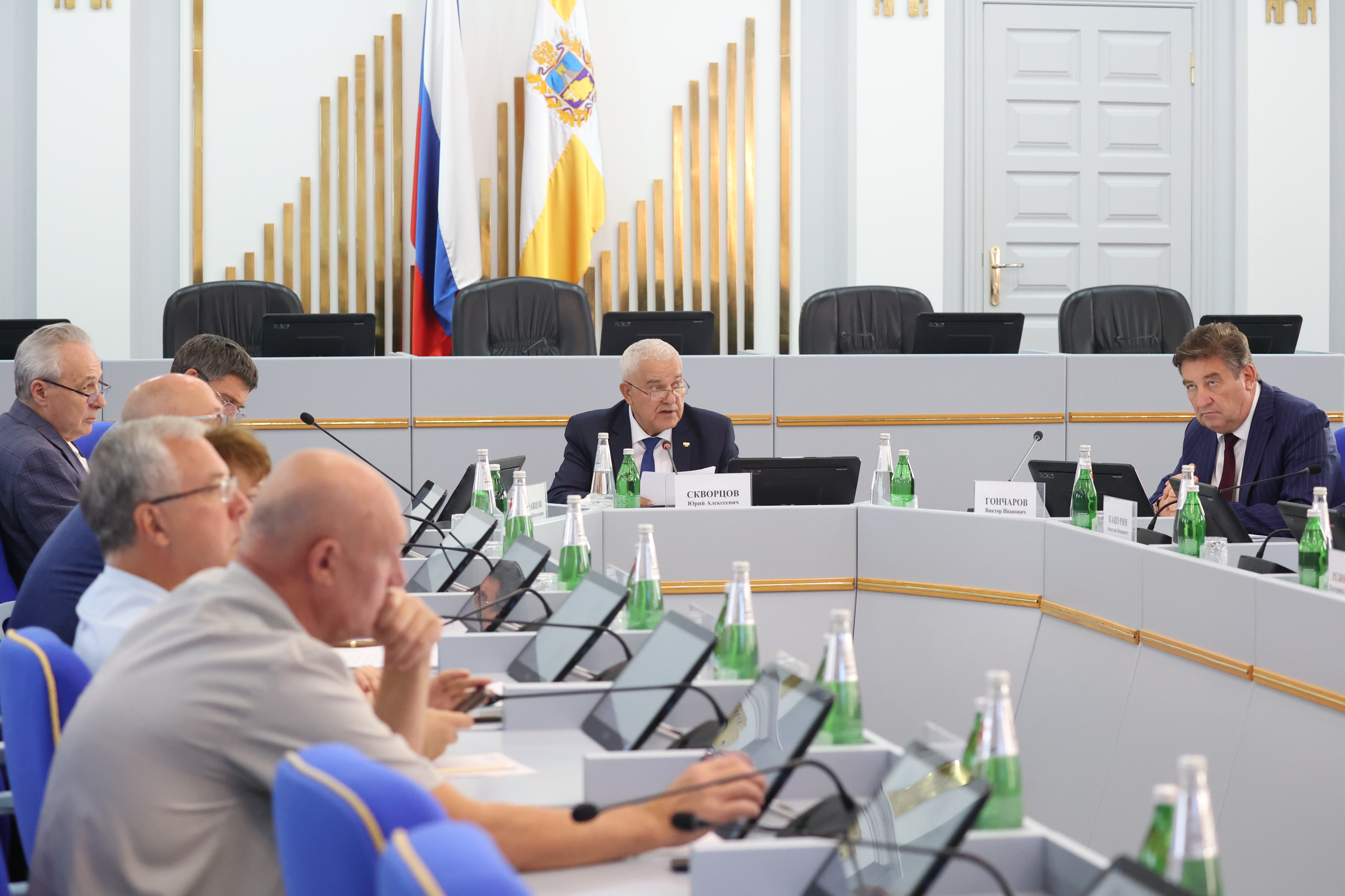Для лиц, замещающих государственные должности Ставропольского края, установят порядок уведомления о фактах склонения к коррупции
