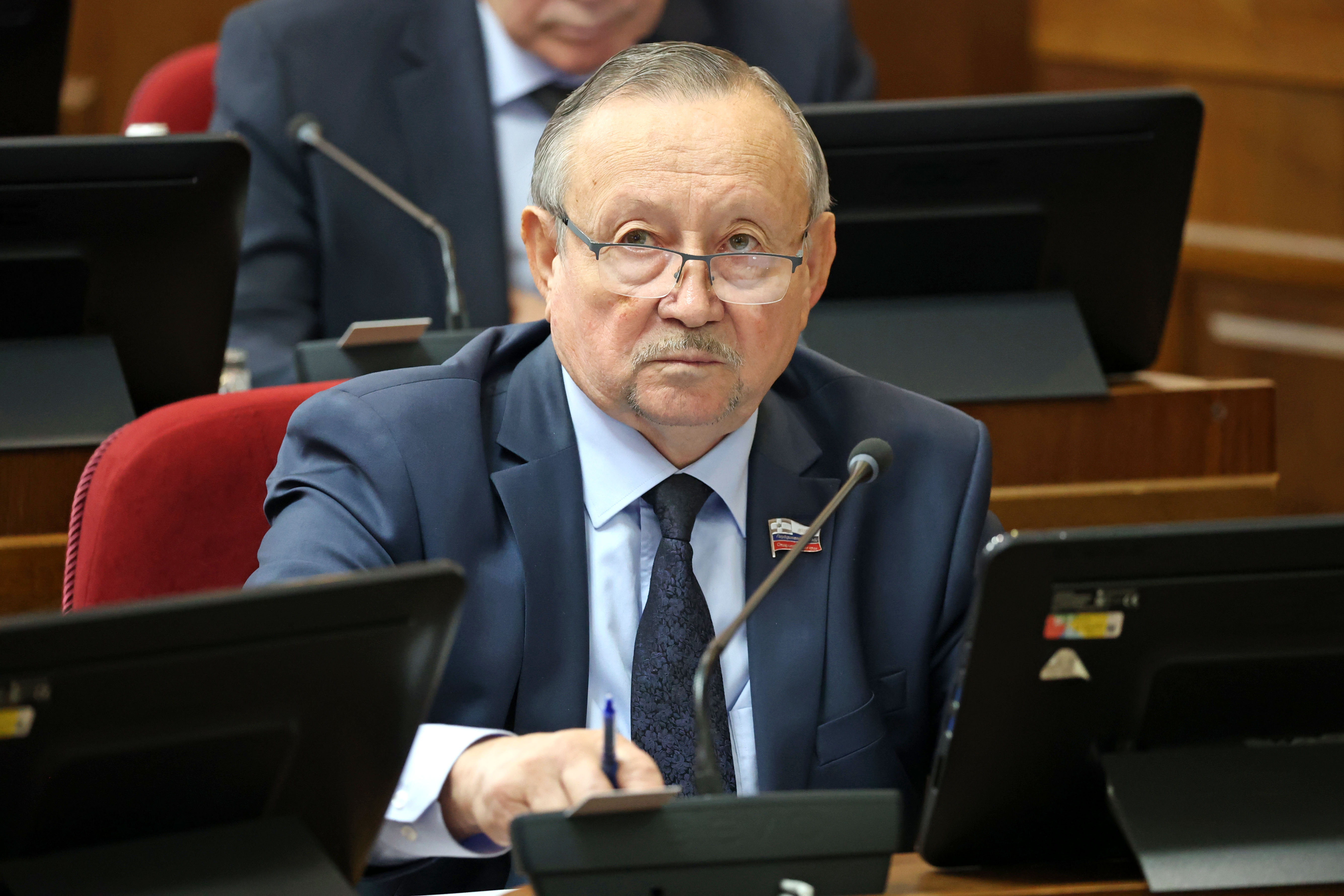 Дума Ставрополья в первом чтении рассмотрела изменения в закон о мерах по защите прав и интересов несовершеннолетних