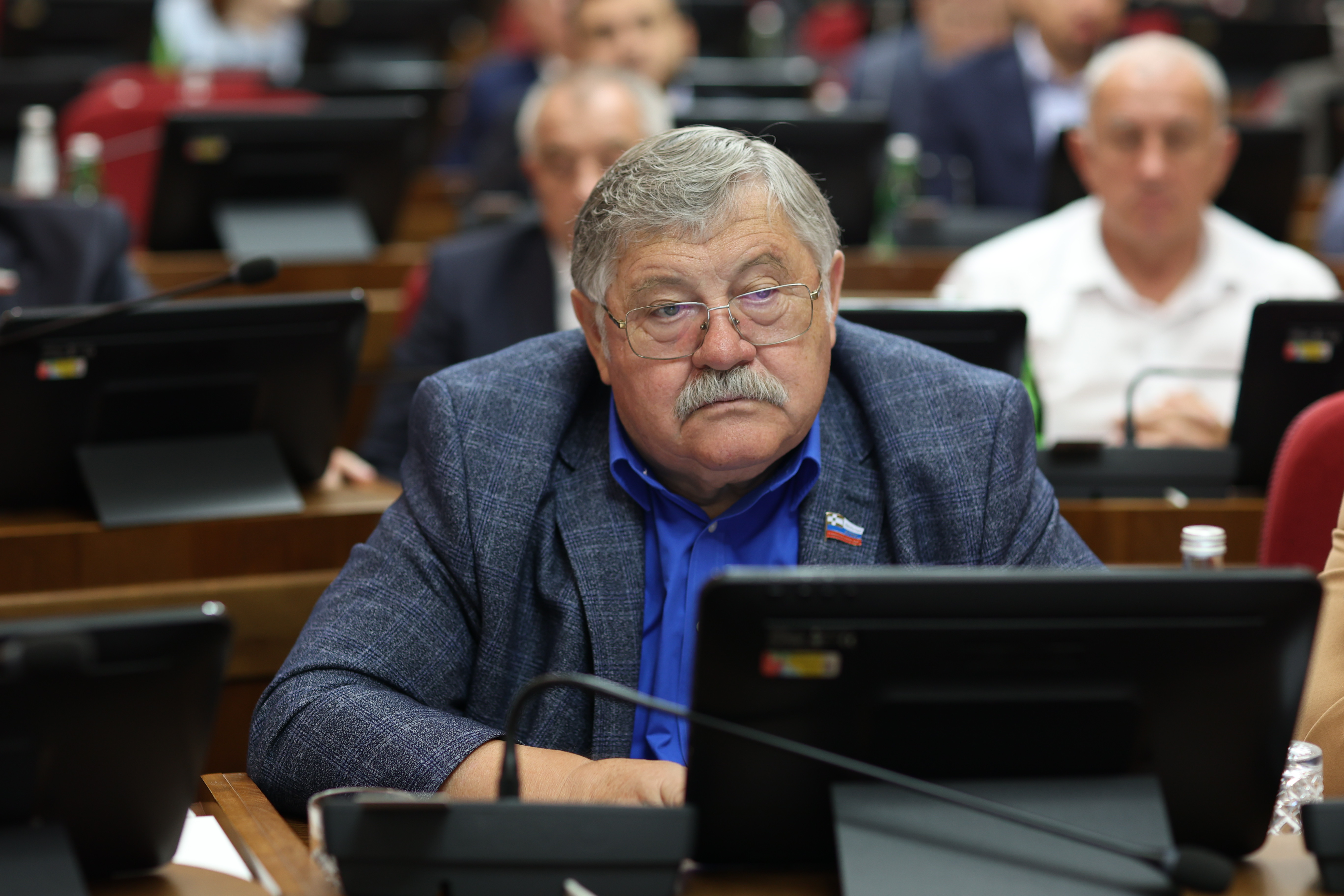 Краевая Дума приняла закон о единовременной выплате гражданам, заключившим контракт о прохождении военной службы