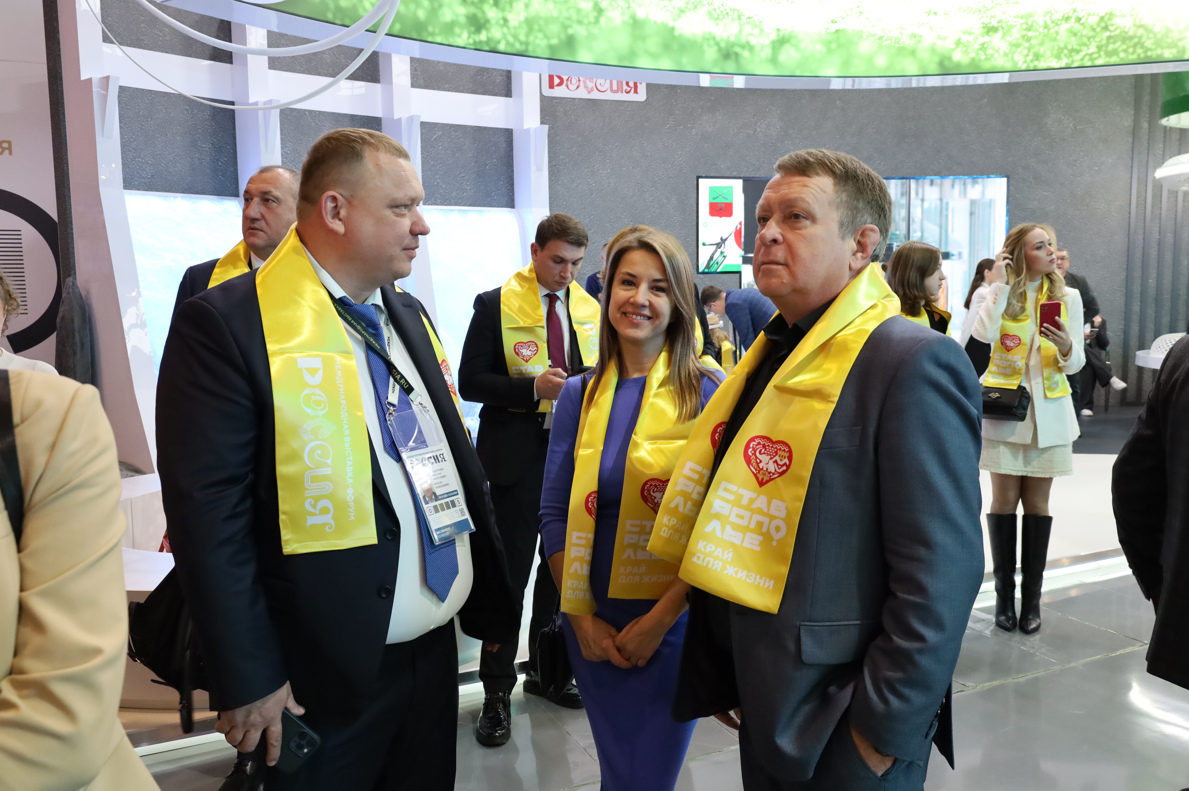 Депутаты Думы края приняли участие в открытии международной выставки-форума «Россия» в Москве