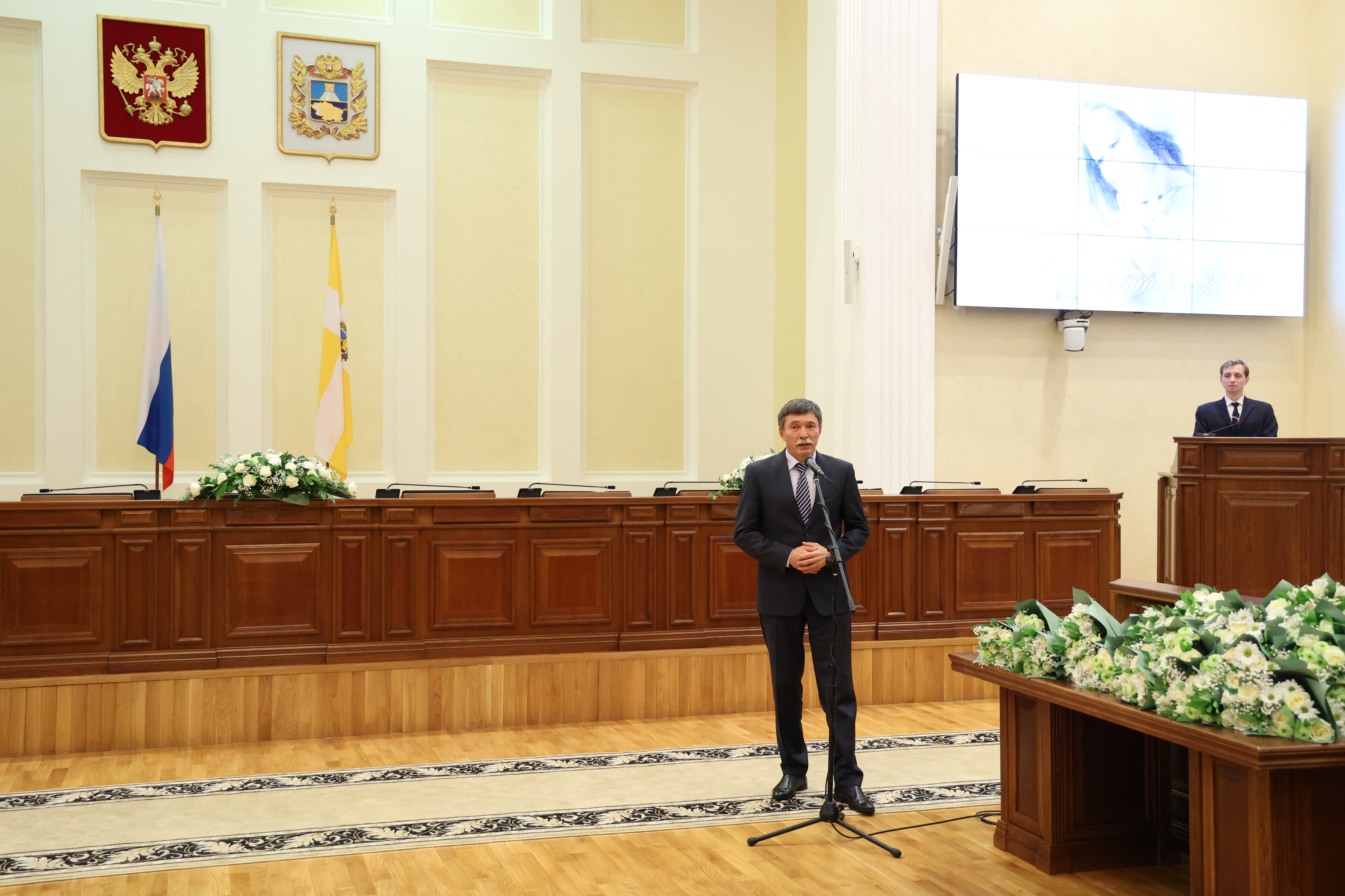 На Ставрополье многодетным матерям вручены  медали «Материнская слава»