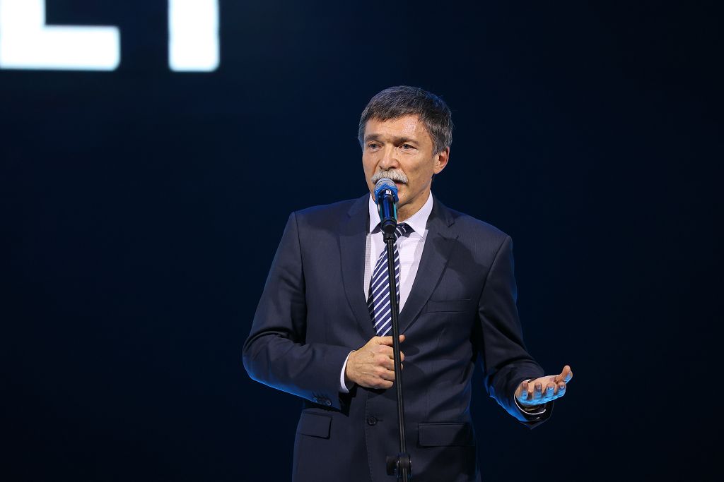 Дмитрий Судавцов поздравил с 65-летием предприятия коллектив АО «Электроавтоматика»