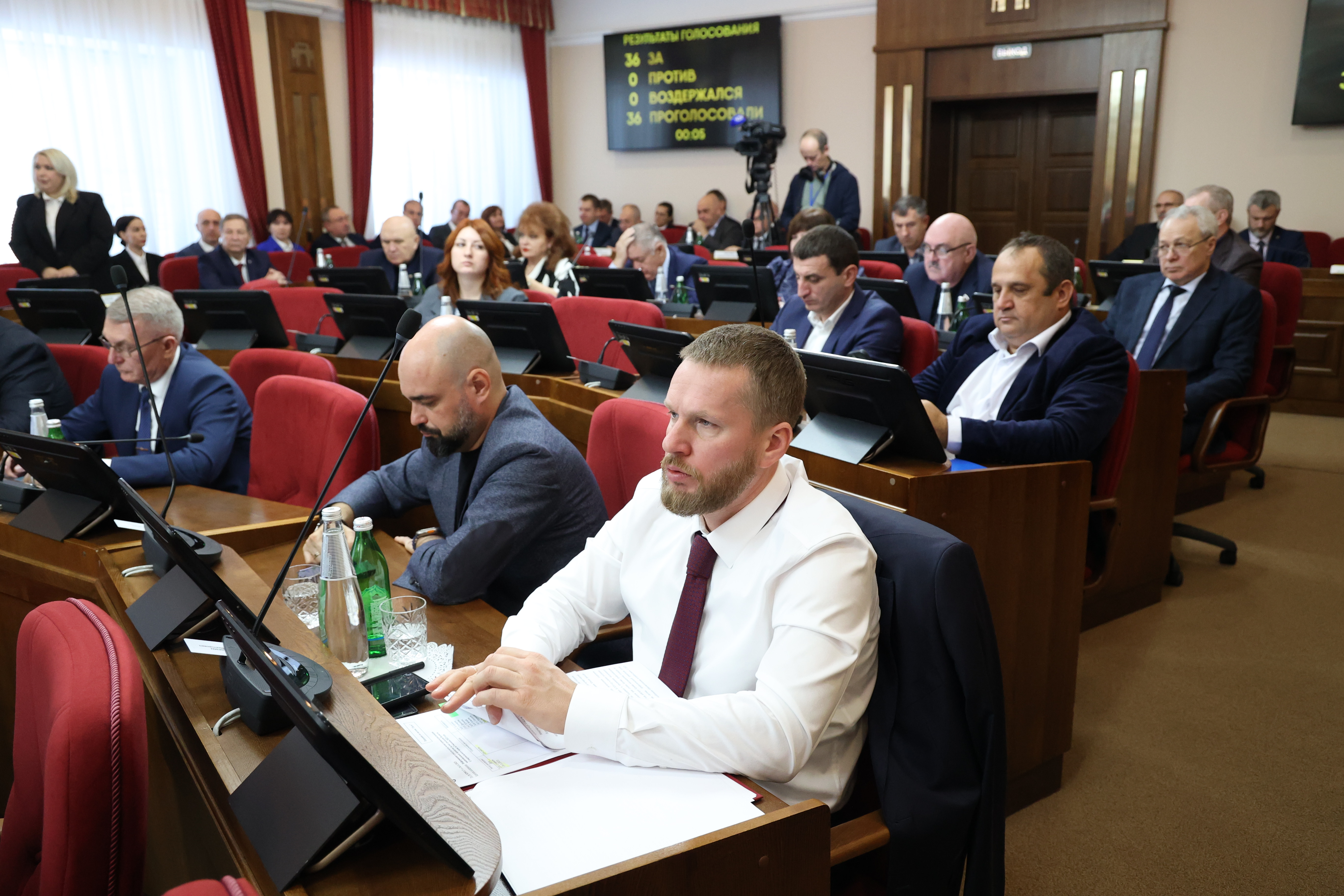 В Думе Ставропольского края завершилась осенняя сессия