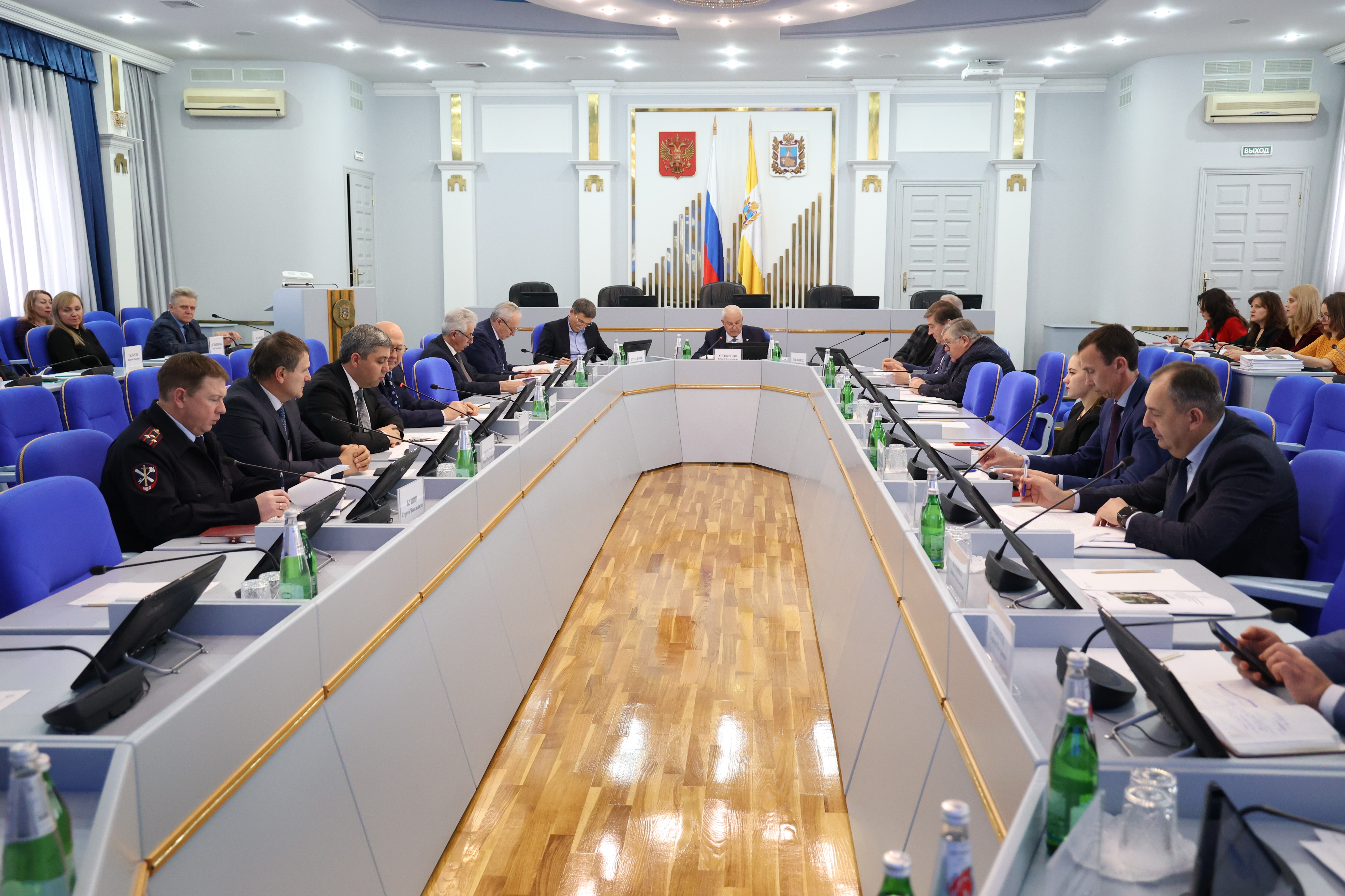 Депутаты работают над совершенствованием законотворческого процесса