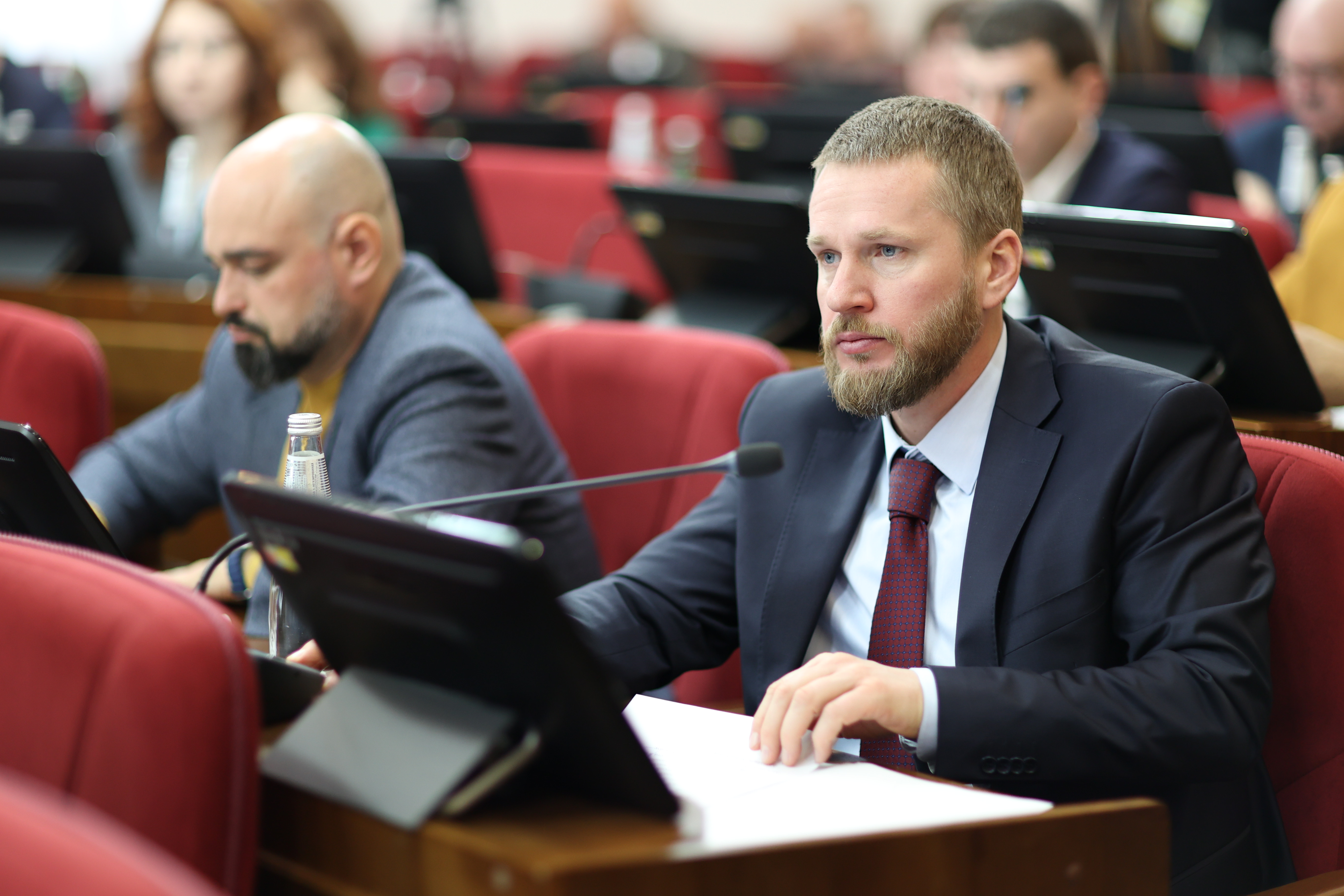 Дети-сироты смогут сократить на два года срок действия договора спецнайма жилья, чтобы получить его в собственность
