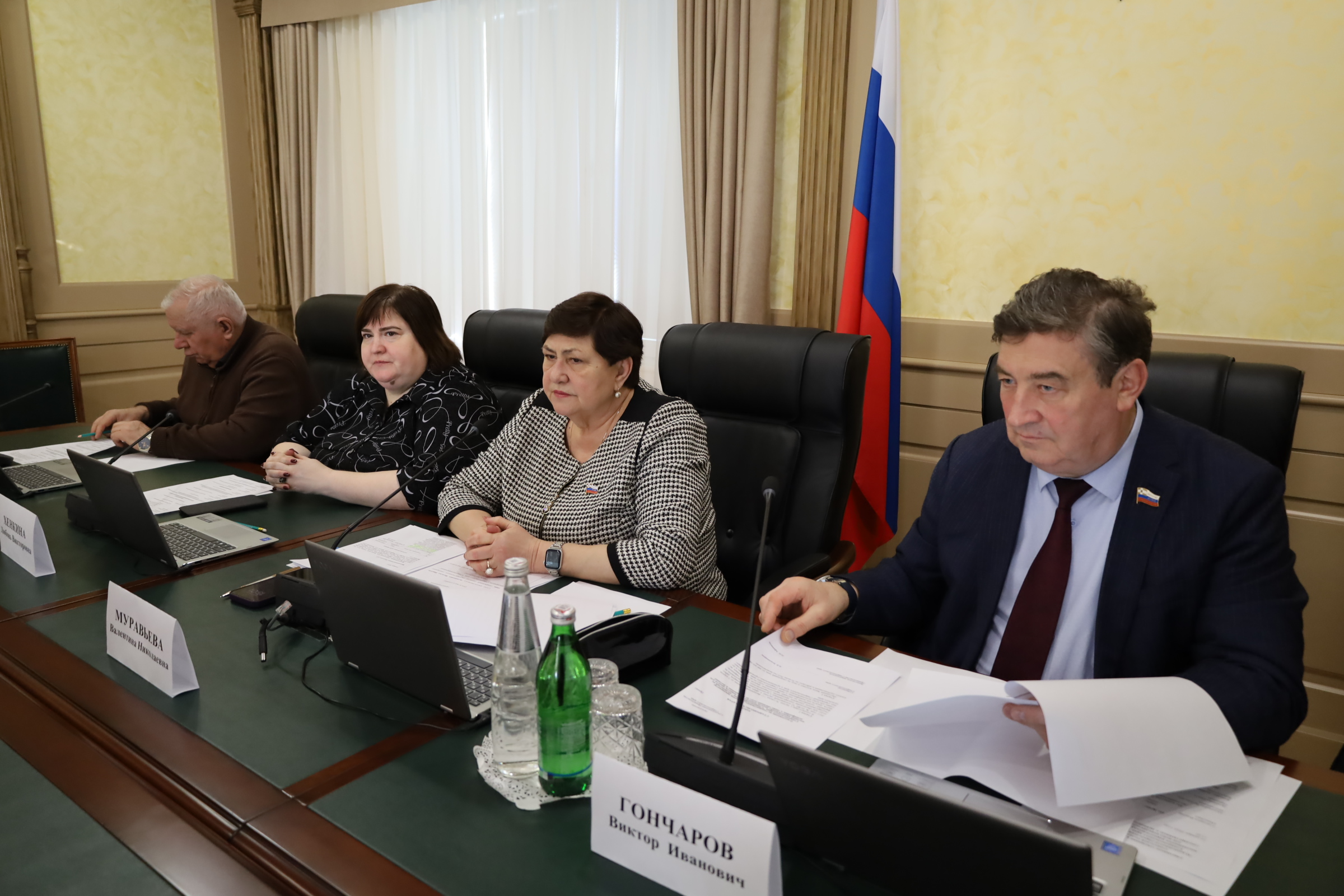 Краевые депутаты рассмотрели вопрос организации закупок ряда медицинских препаратов