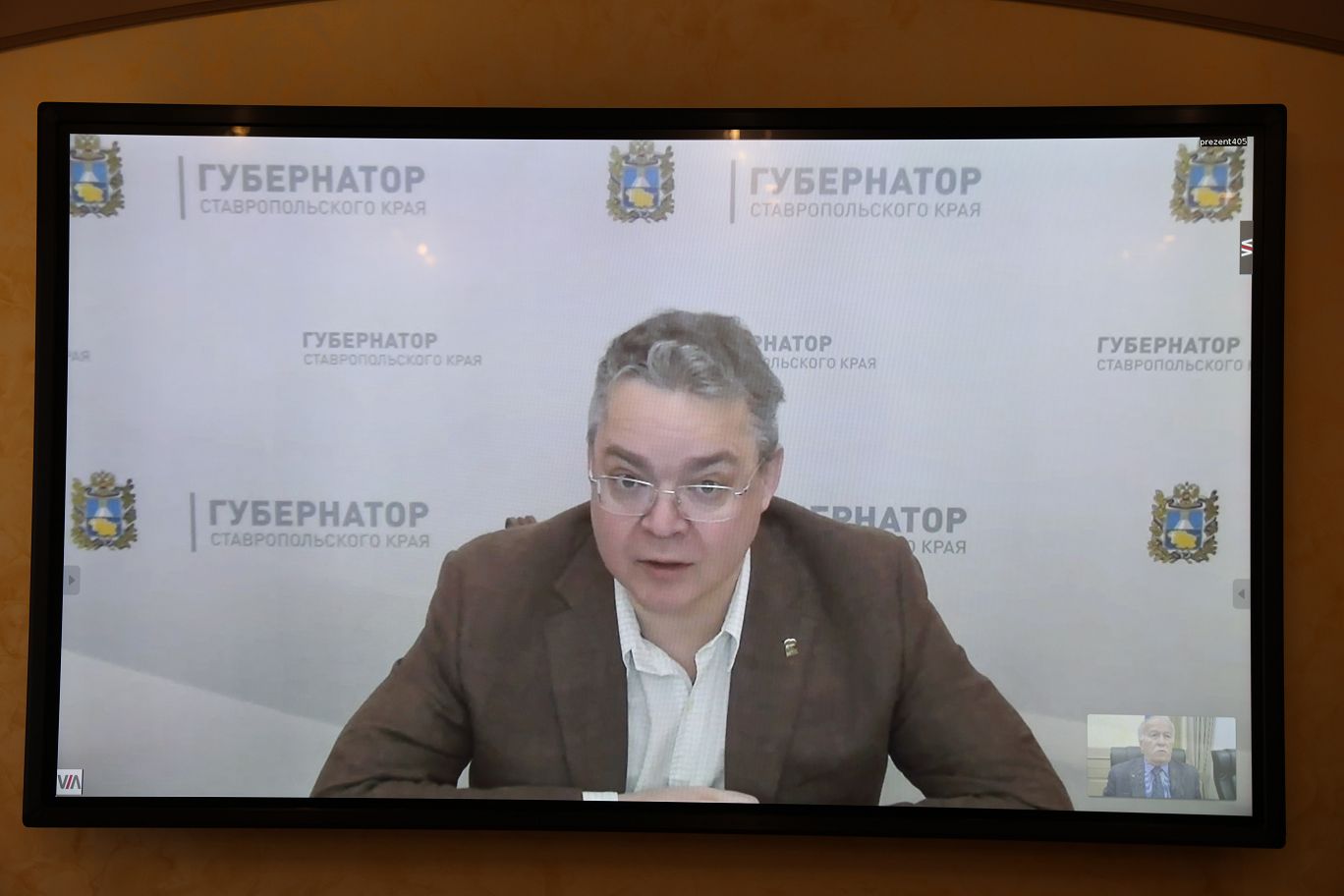 Николай Великдань принял участие в еженедельном рабочем совещании краевого правительства