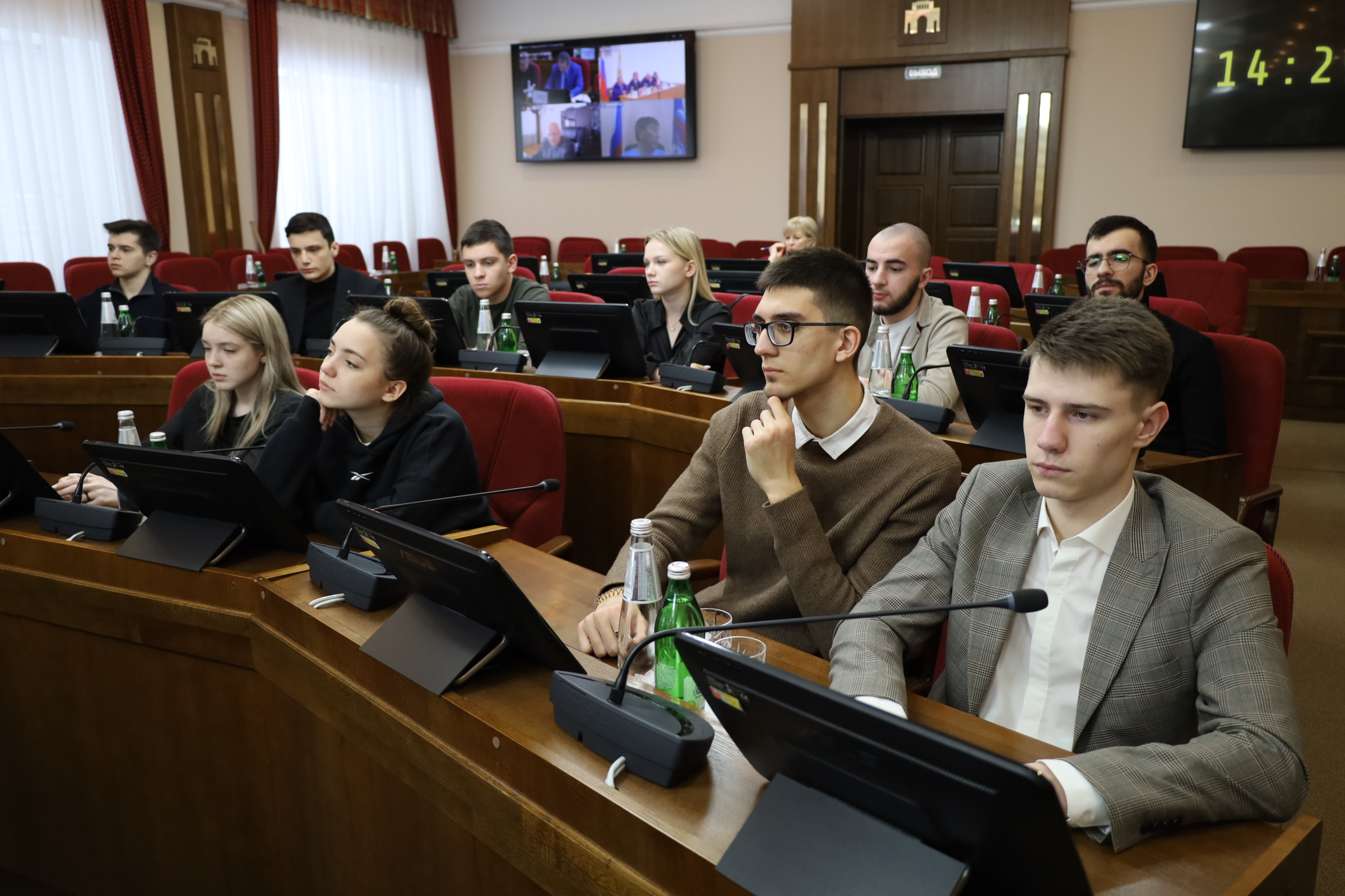В краевой Думе рассмотрены предполагаемые изменения в закон об административных правонарушениях