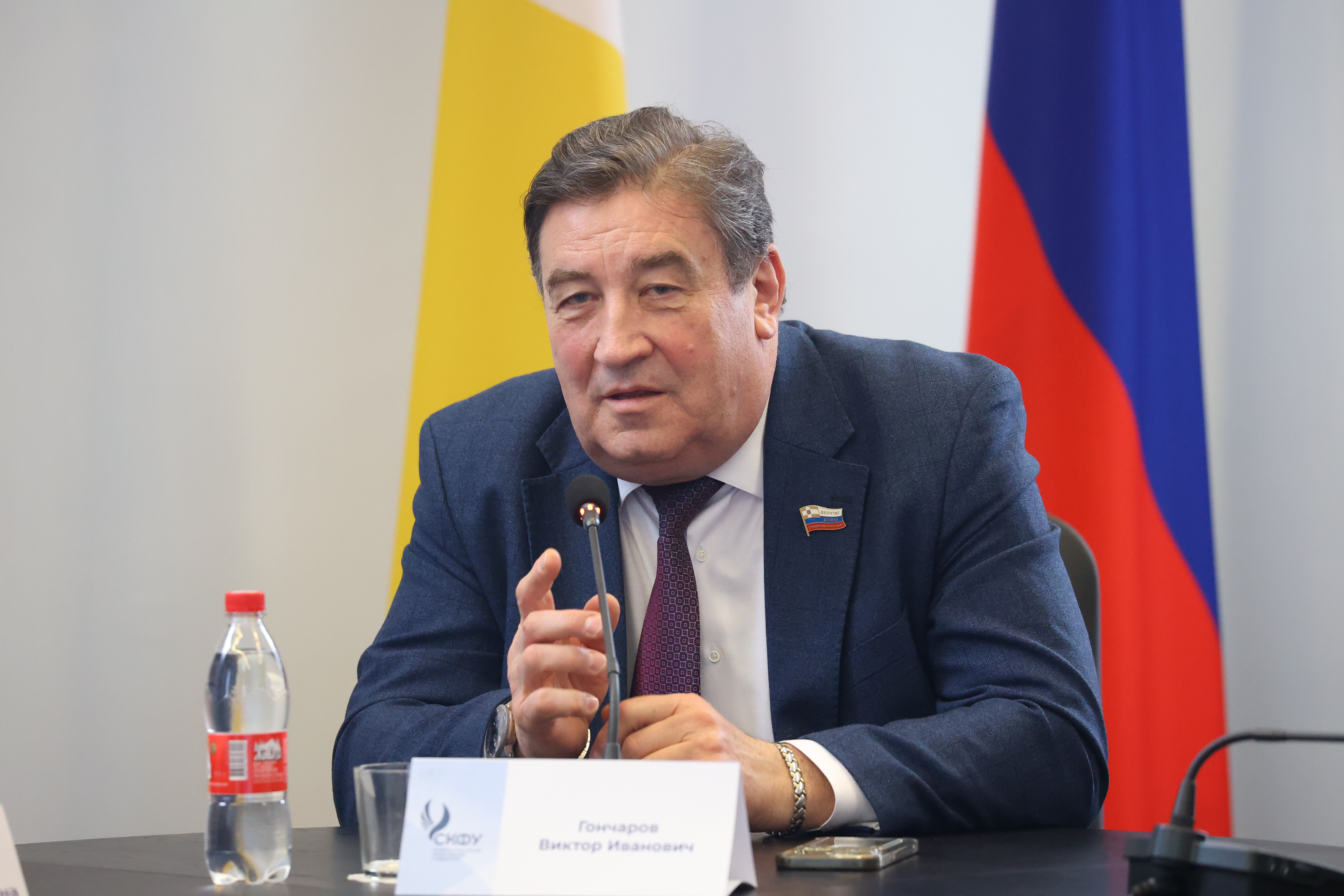 Виктор Гончаров встретился с молодыми учеными Ставрополья