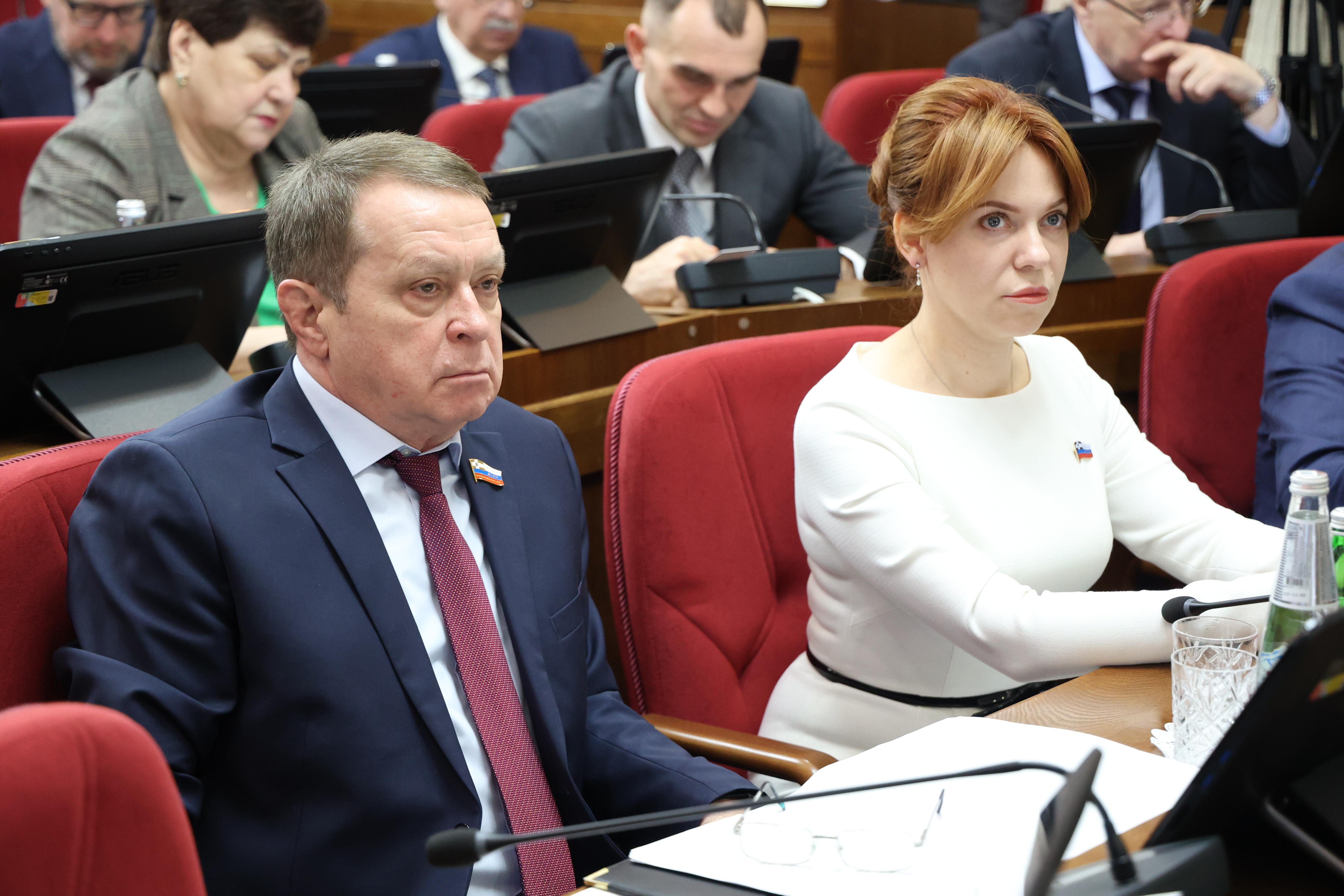 Краевая Дума увеличила денежную выплату гражданам, заключившим контракт на прохождение военной службы