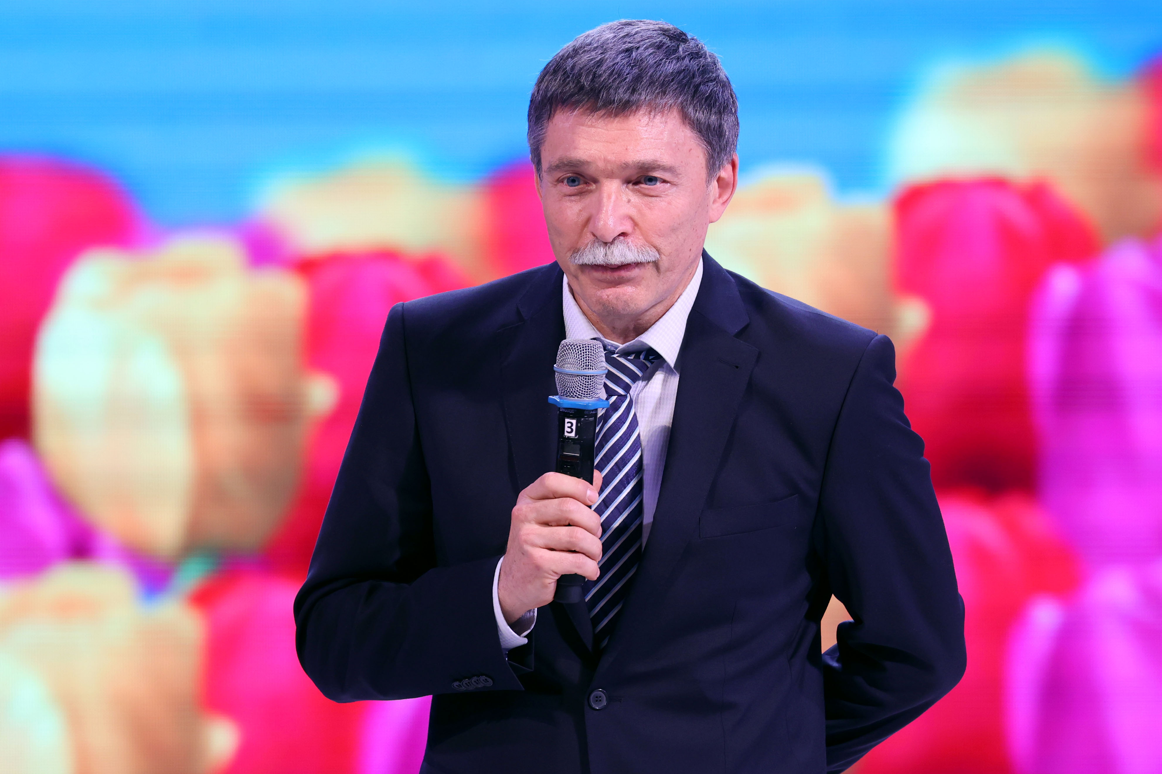 Дмитрий Судавцов наградил участниц конкурса «Женщина года города Ставрополя»