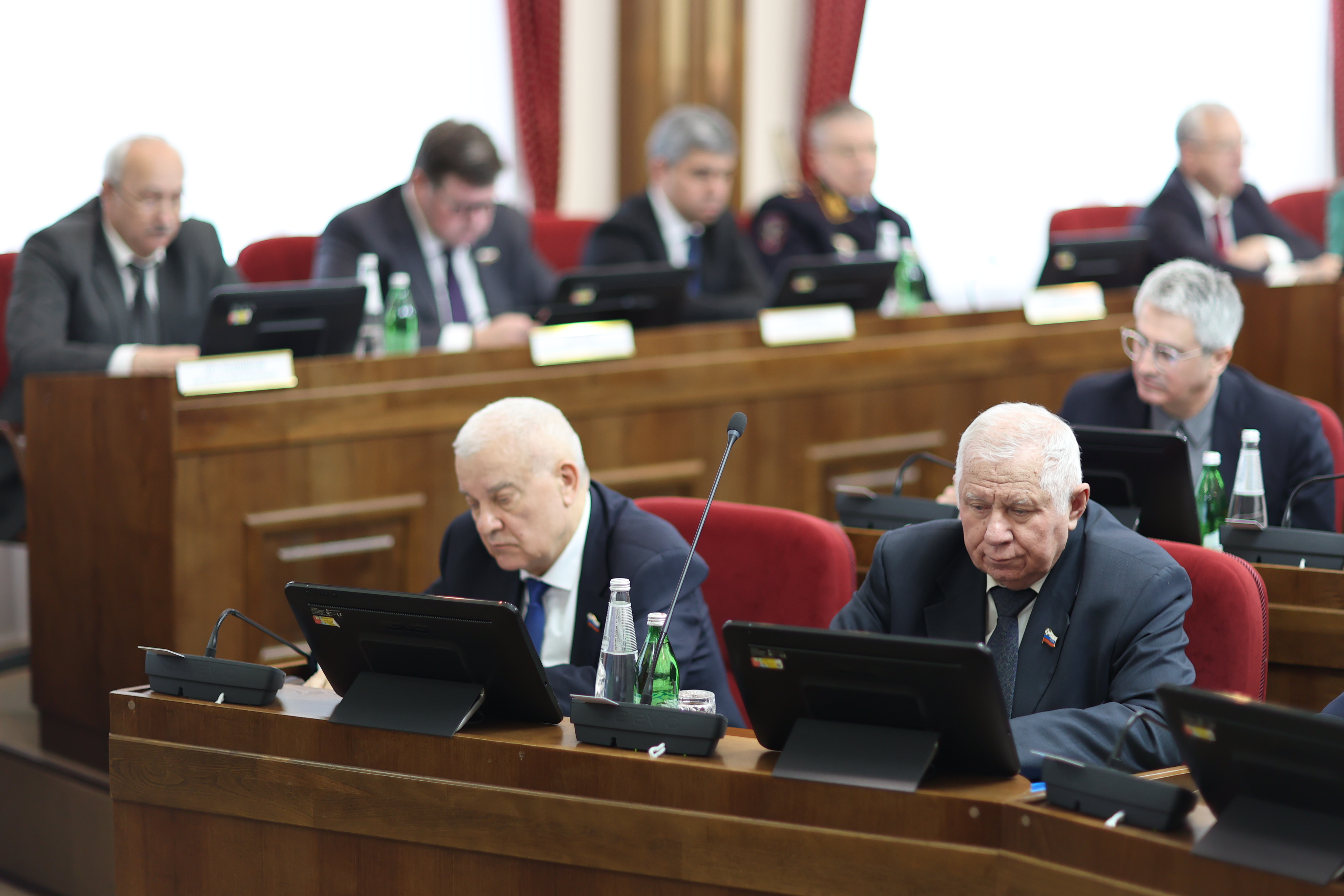 Депутаты заслушали отчет о деятельности региональной полиции и доклад Уполномоченного по правам человека в Ставропольском крае за 2023 год