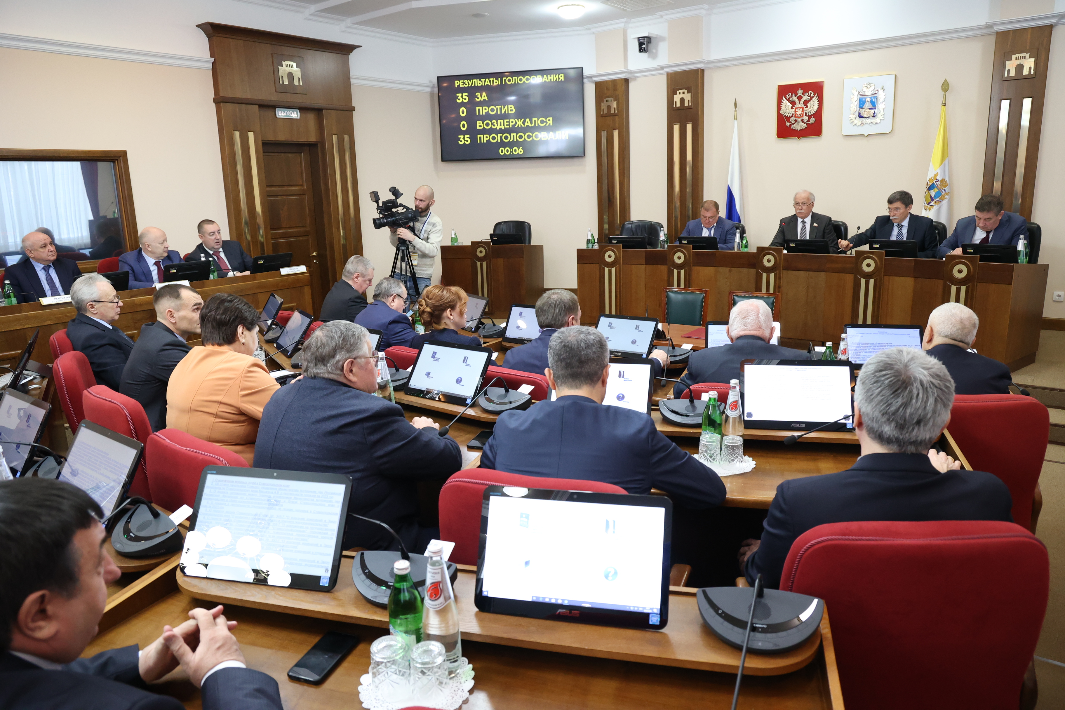 Депутаты заслушали отчет о деятельности региональной полиции и доклад Уполномоченного по правам человека в Ставропольском крае за 2023 год