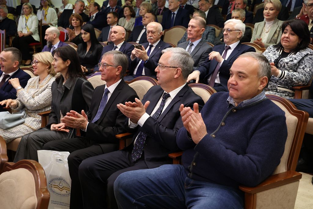 Николай Великдань награжден медалью «Герой труда Ставрополья»