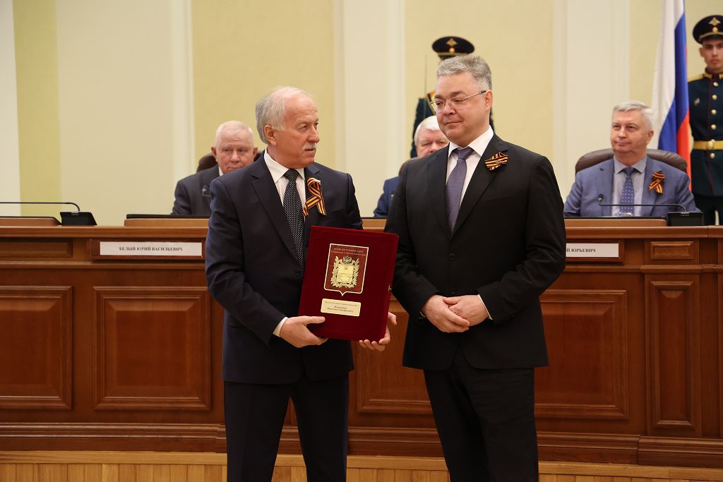 Николай Великдань награжден медалью «Герой труда Ставрополья»
