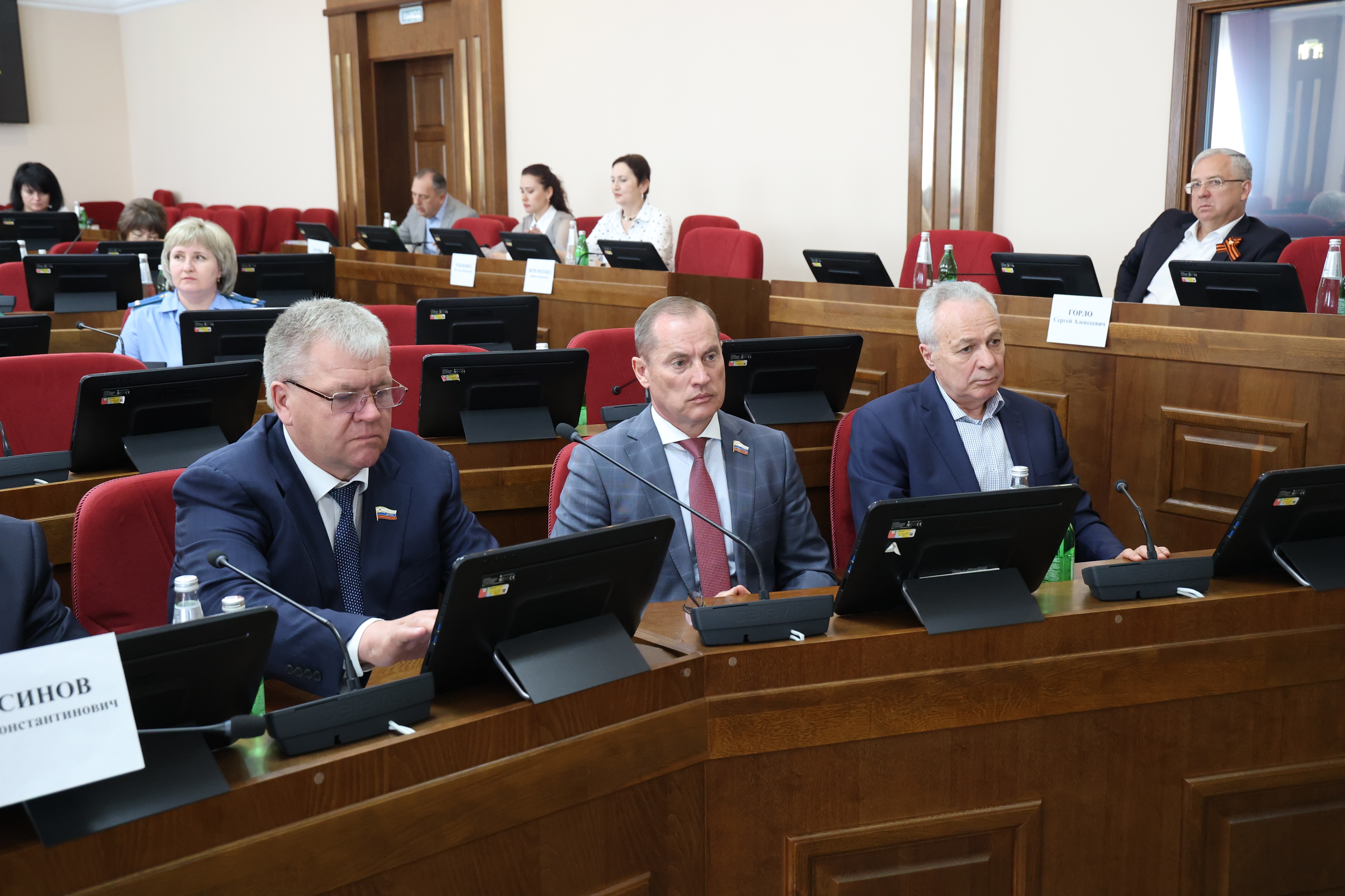 Проект закона об изменении допсоглашения между Фондом содействия реформированию ЖКХ и Ставропольским краем обсудили в Думе региона