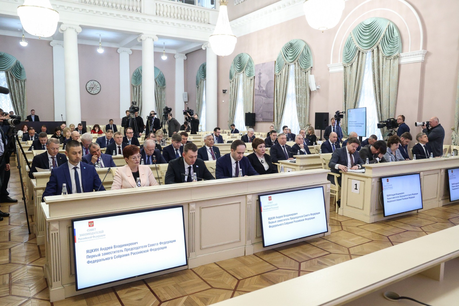 Николай Великдань внес предложения для повышения эффективности использования земель сельхозназначения