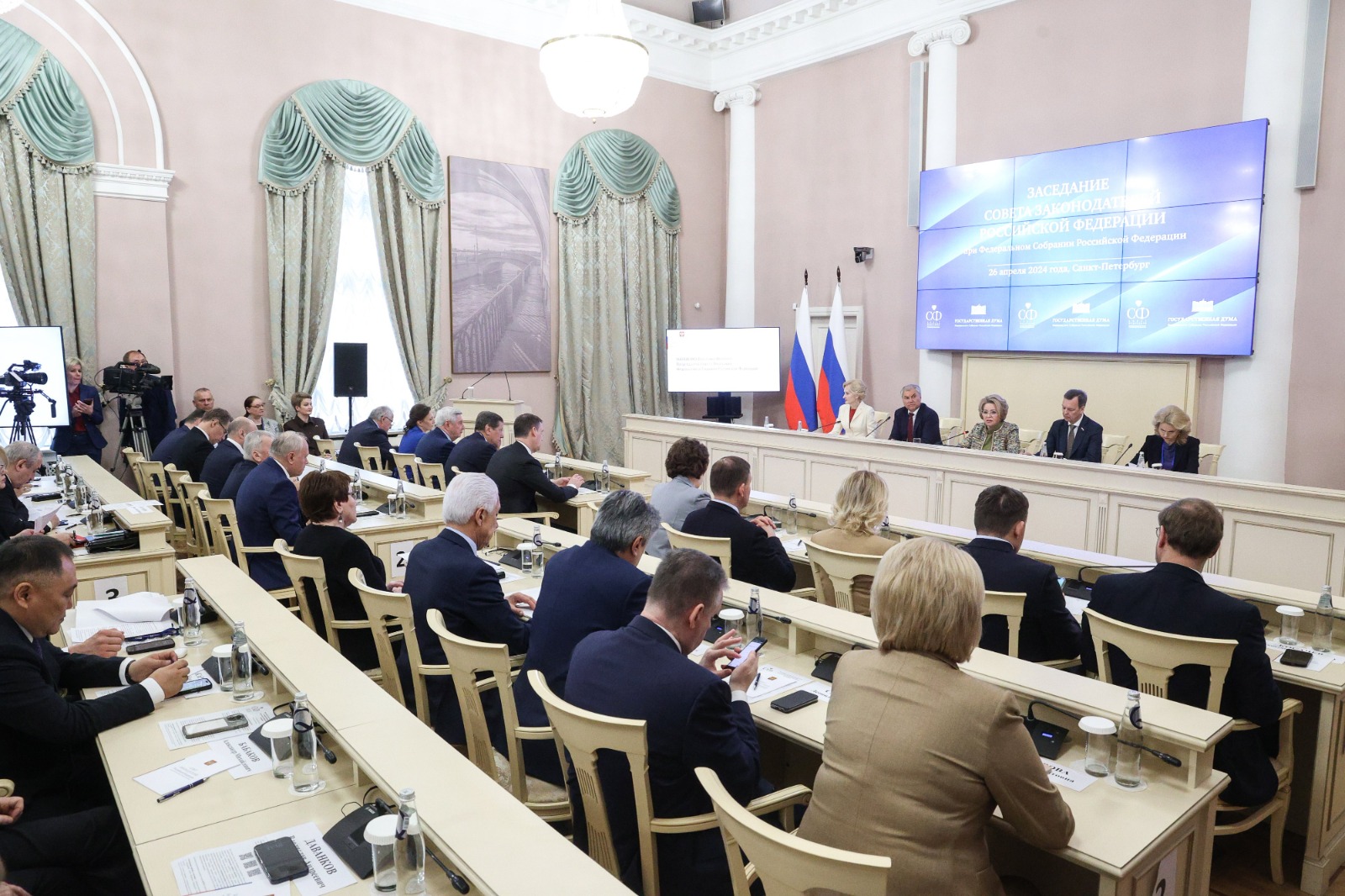 Николай Великдань принял участие в заседании Совета законодателей Российской Федерации