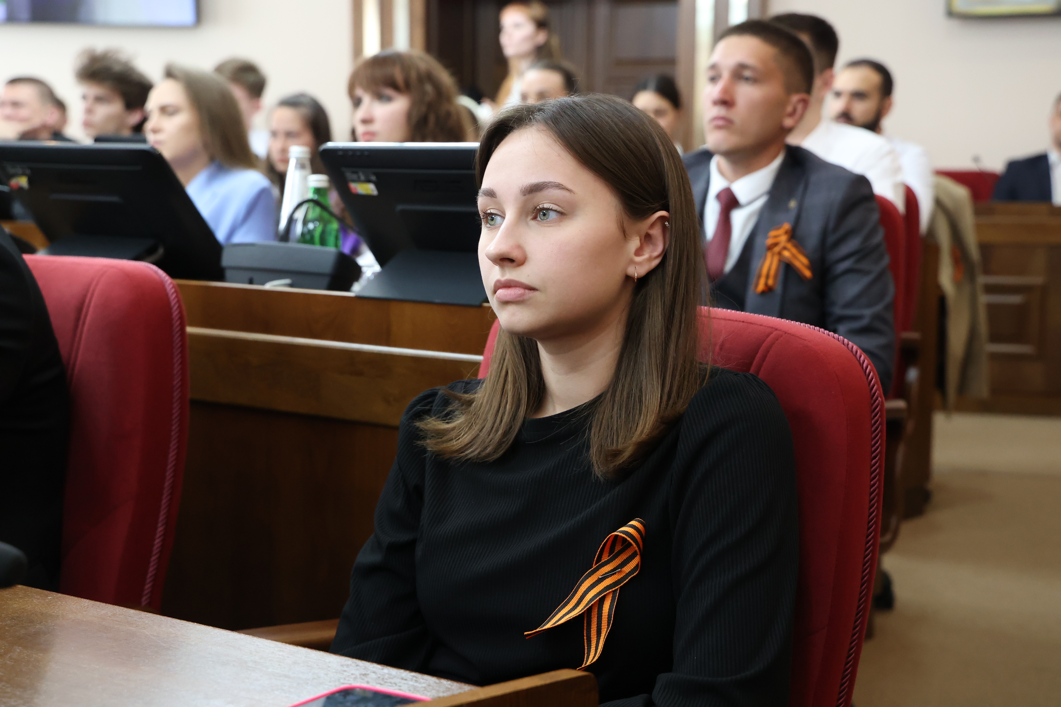 В Думе Ставрополья наградили молодых ученых региона – победителей конкурса «УМНИК – 2023»