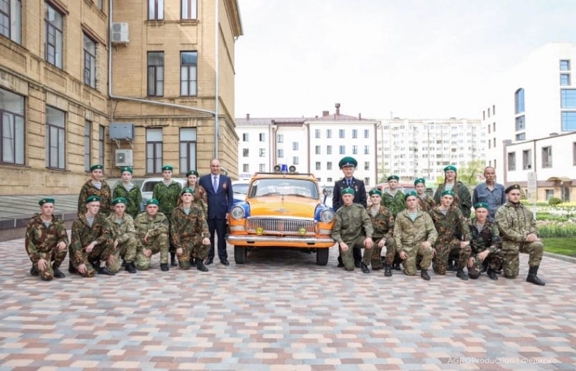 На Ставрополье проходят автопробег ретромашин «Эх, путь-дорожка фронтовая» и акция «Знамя Победы»