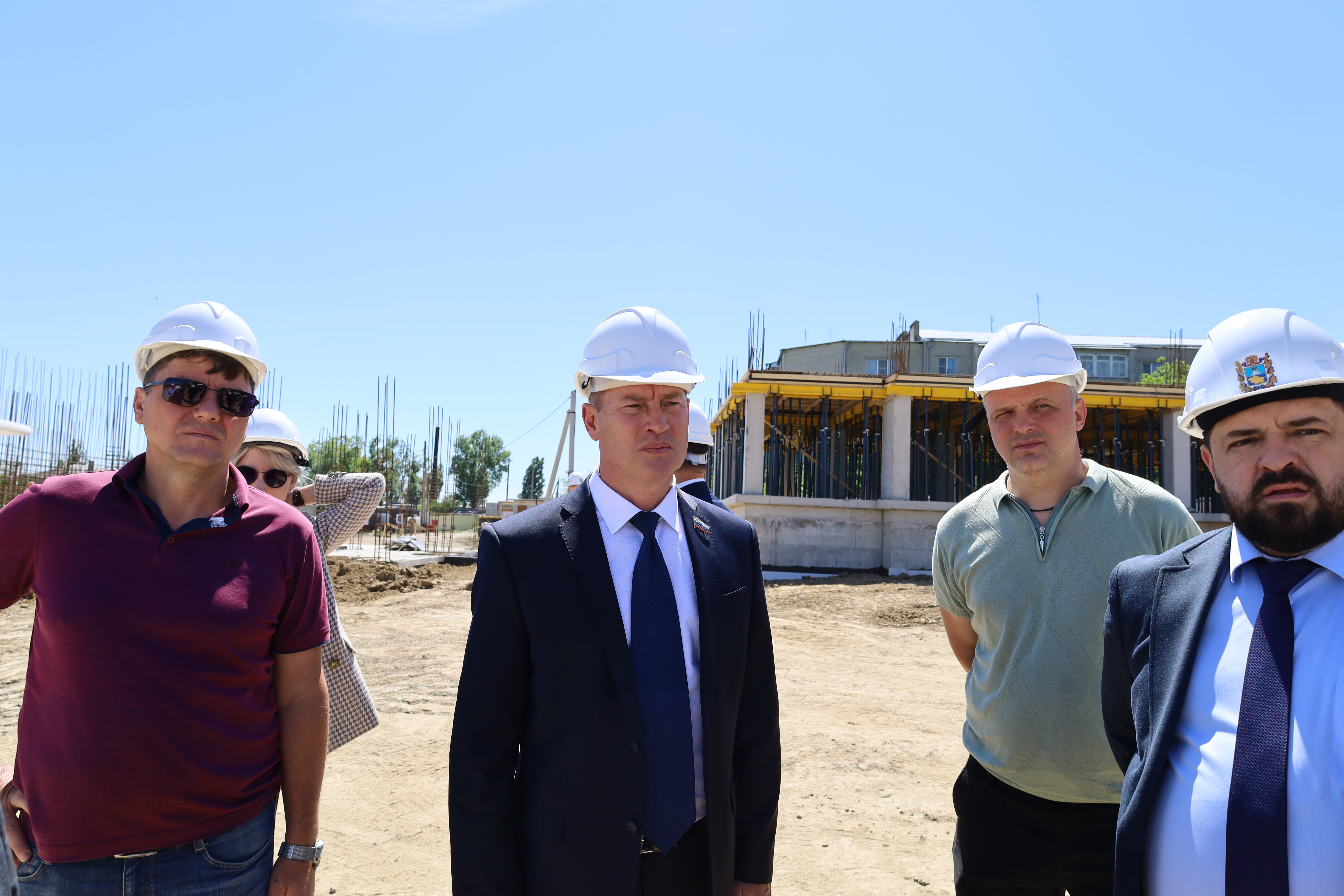 Депутаты держат на контроле вопросы переселения граждан из аварийного жилья