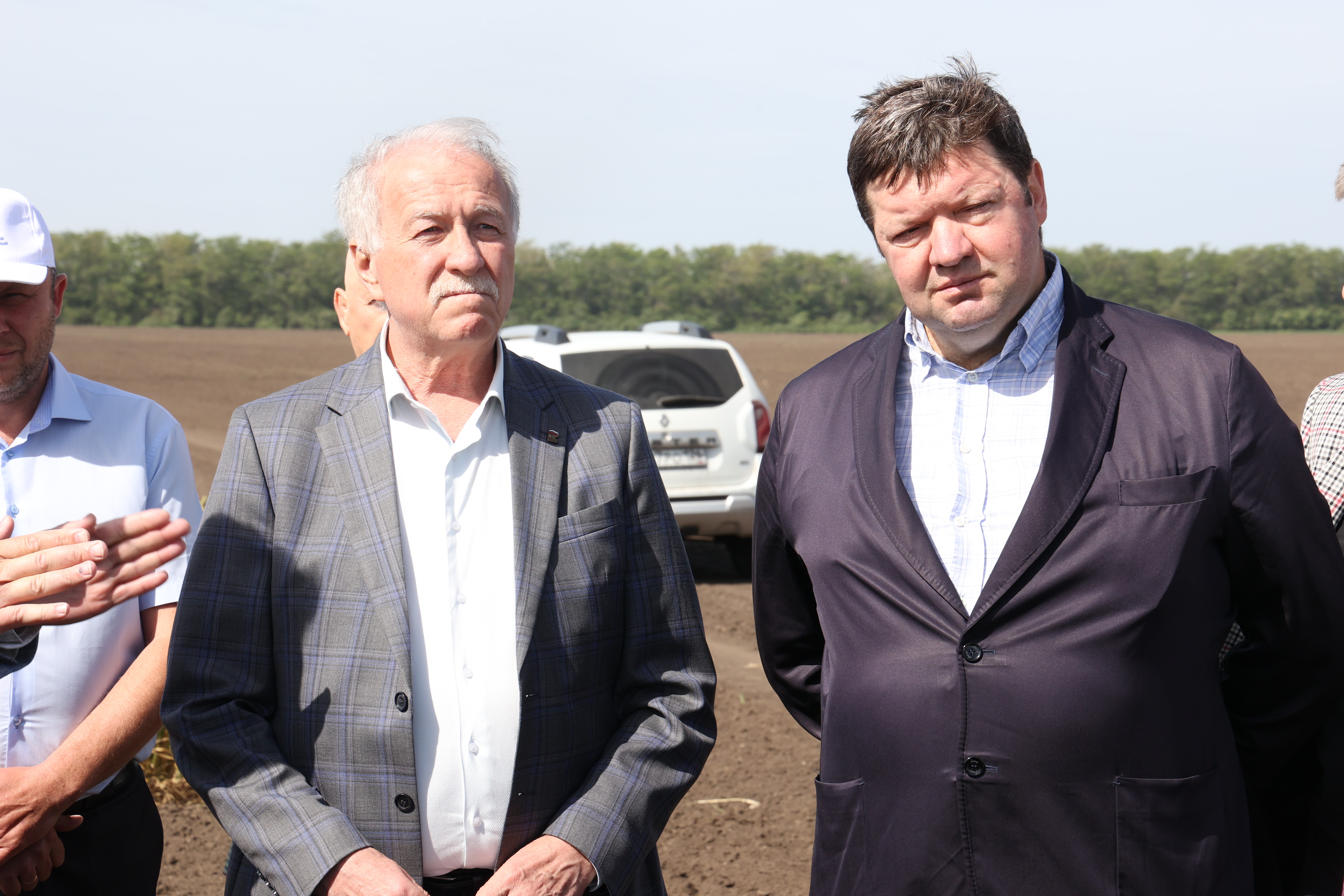 Николай Великдань принял участие в заседании оперативного штаба по подготовке к уборке урожая