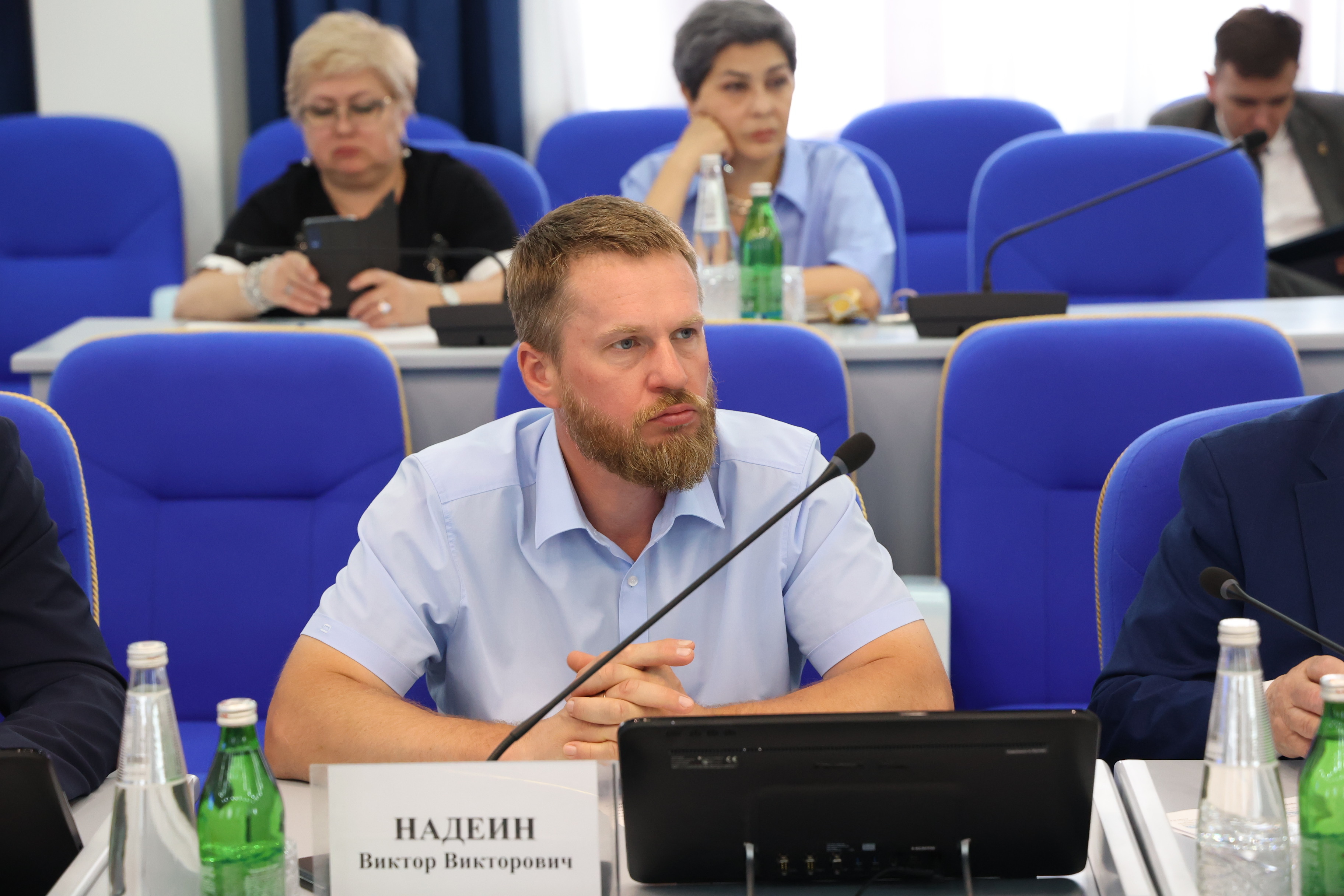 Депутаты работают над законопроектами, которые рассмотрят на очередном заседании Думы