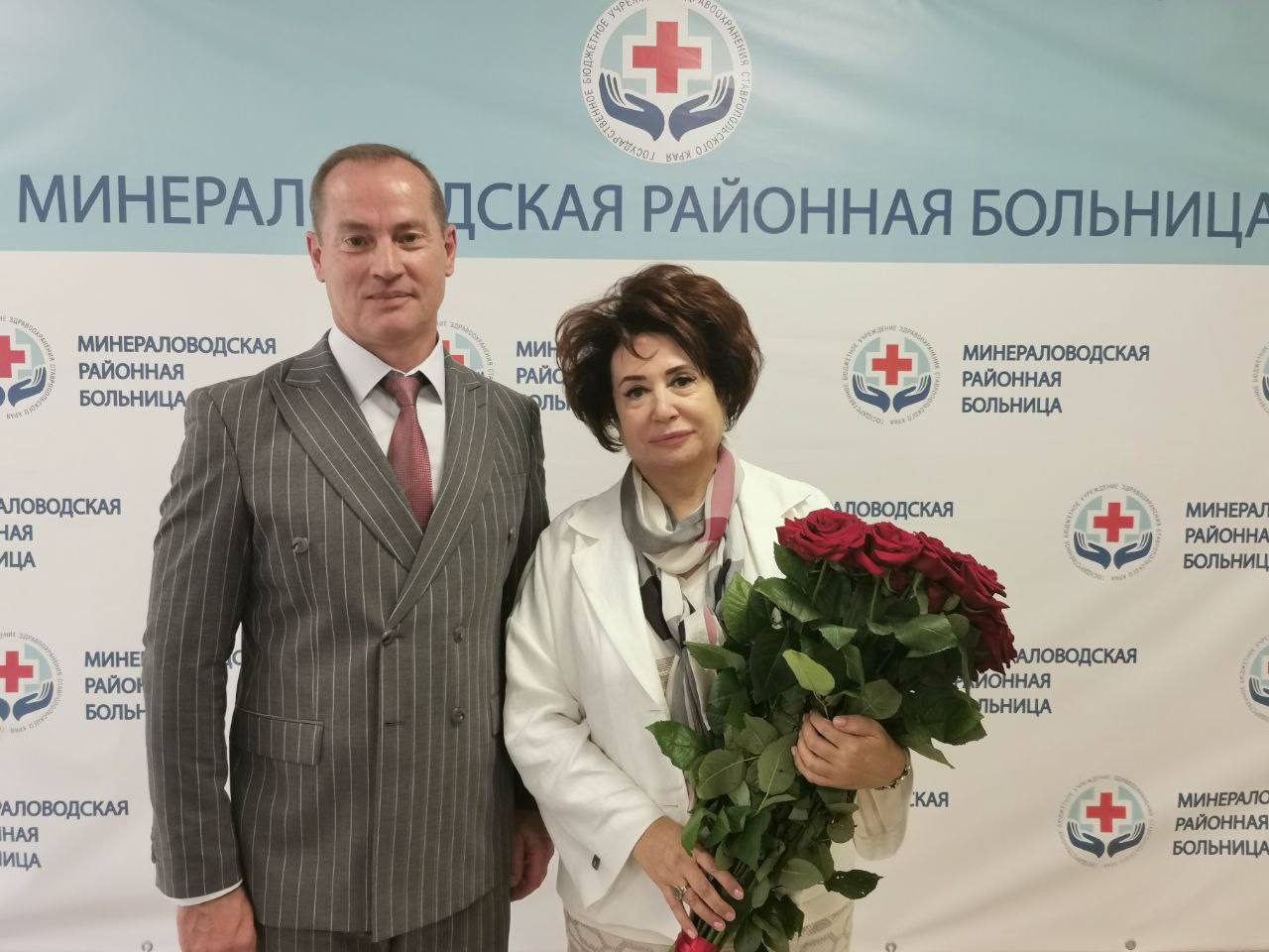 Краевые депутаты поздравили медработников Ставрополья с профессиональным праздником