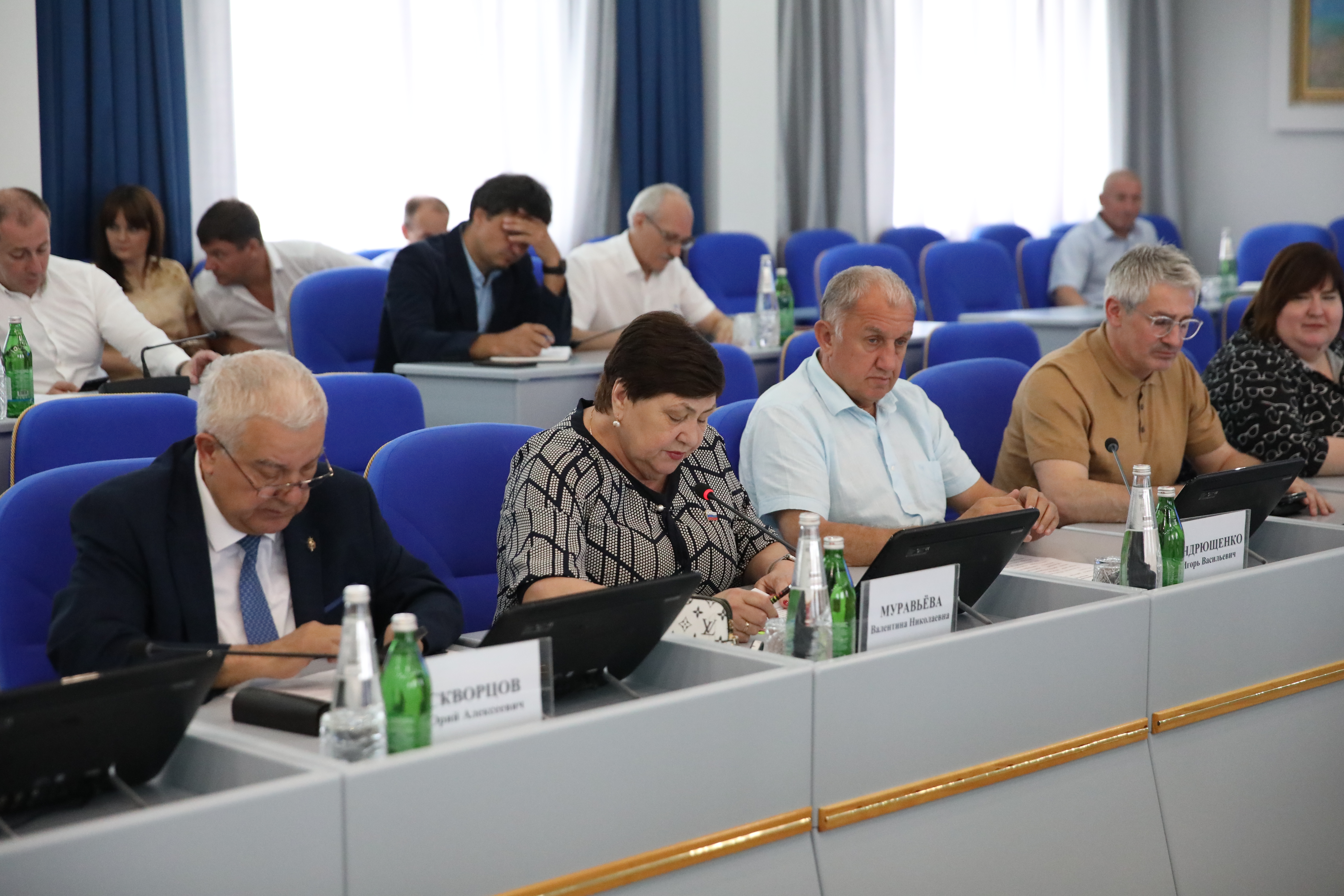 Краевые депутаты готовятся к очередному заседанию Думы