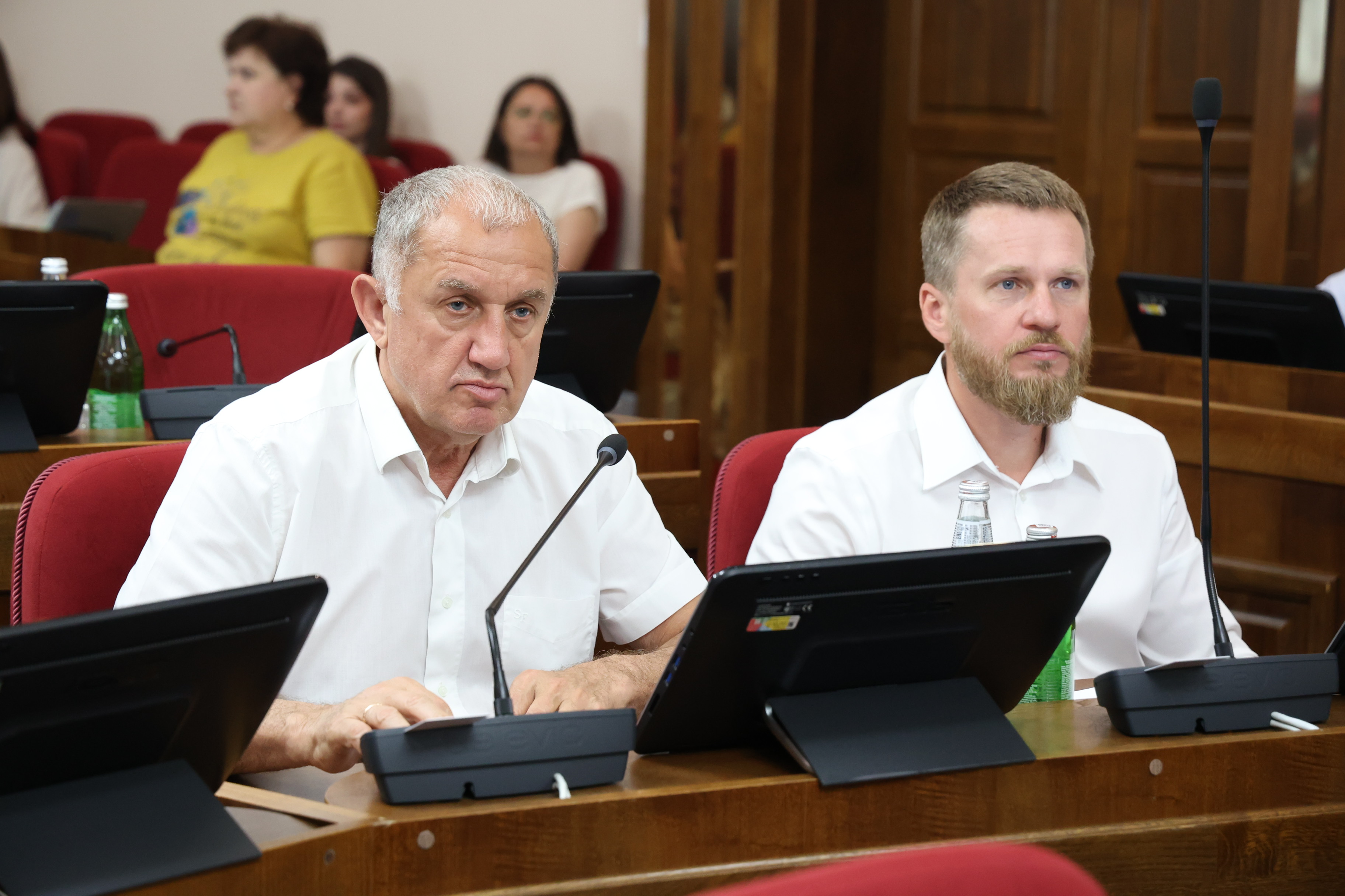Утверждена повестка июньского заседания Думы края