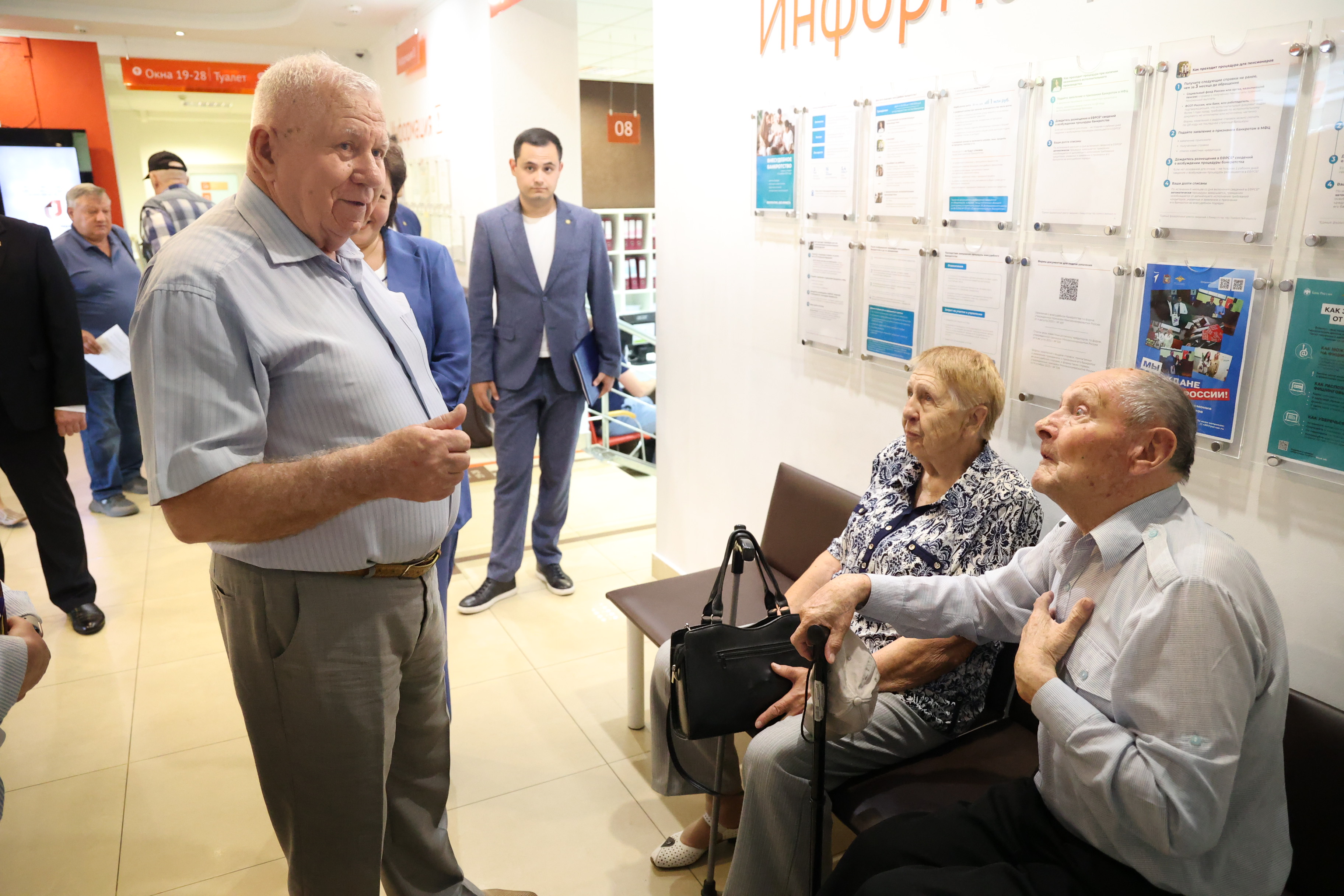 Законодатели предлагают расширить количество платных услуг МФЦ Ставрополья