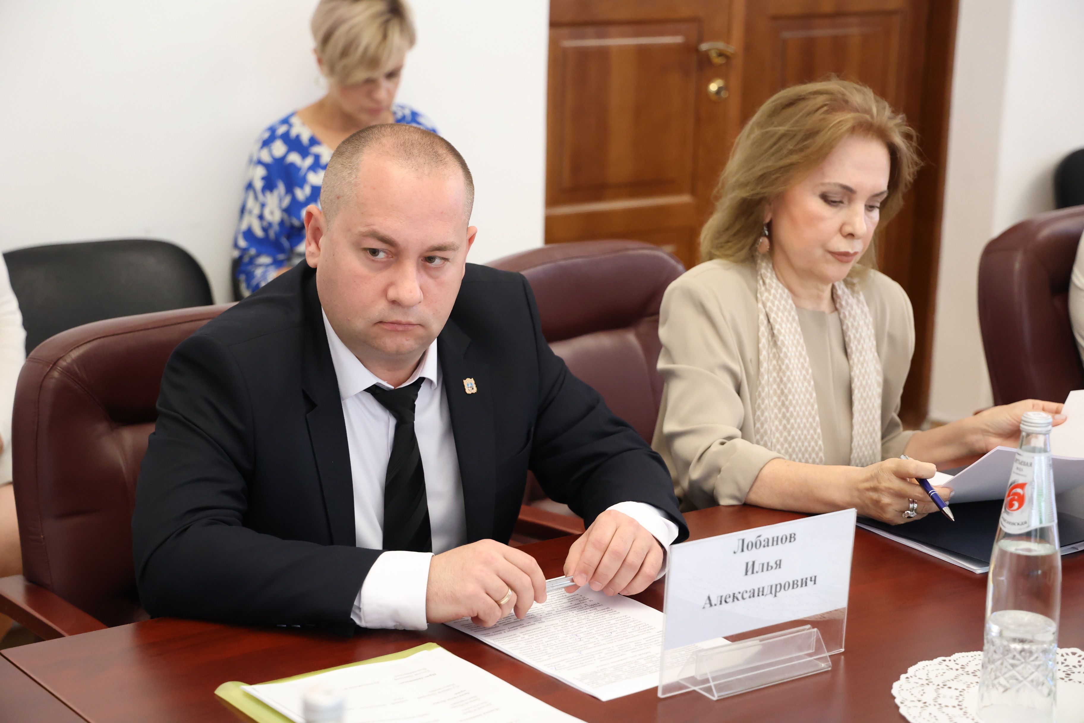 Законодатели предлагают расширить количество платных услуг МФЦ Ставрополья