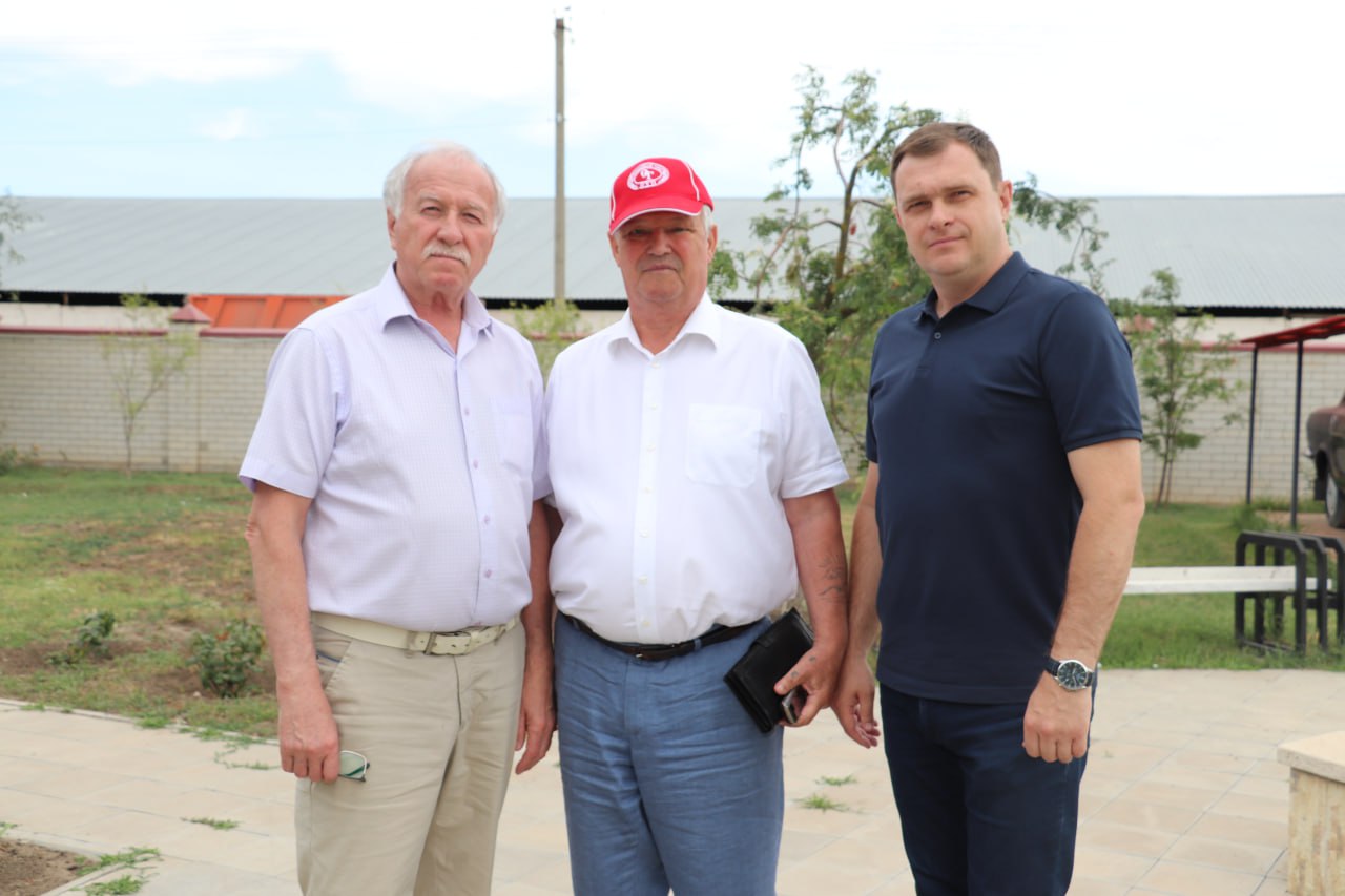Николай Великдань совершил рабочую поездку в Новоселицкий округ