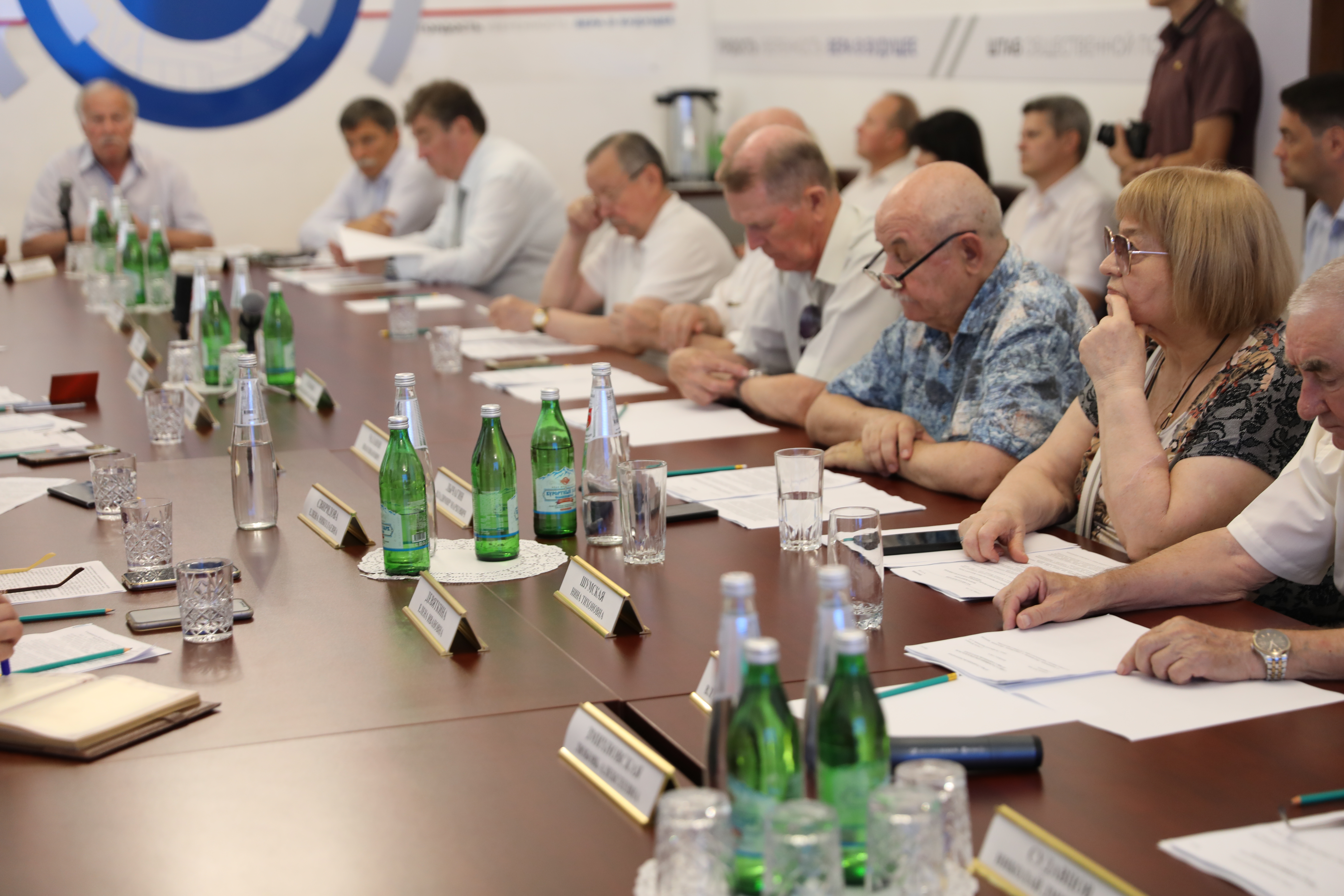 Николай Великдань принял участие в заседании Совета старейшин