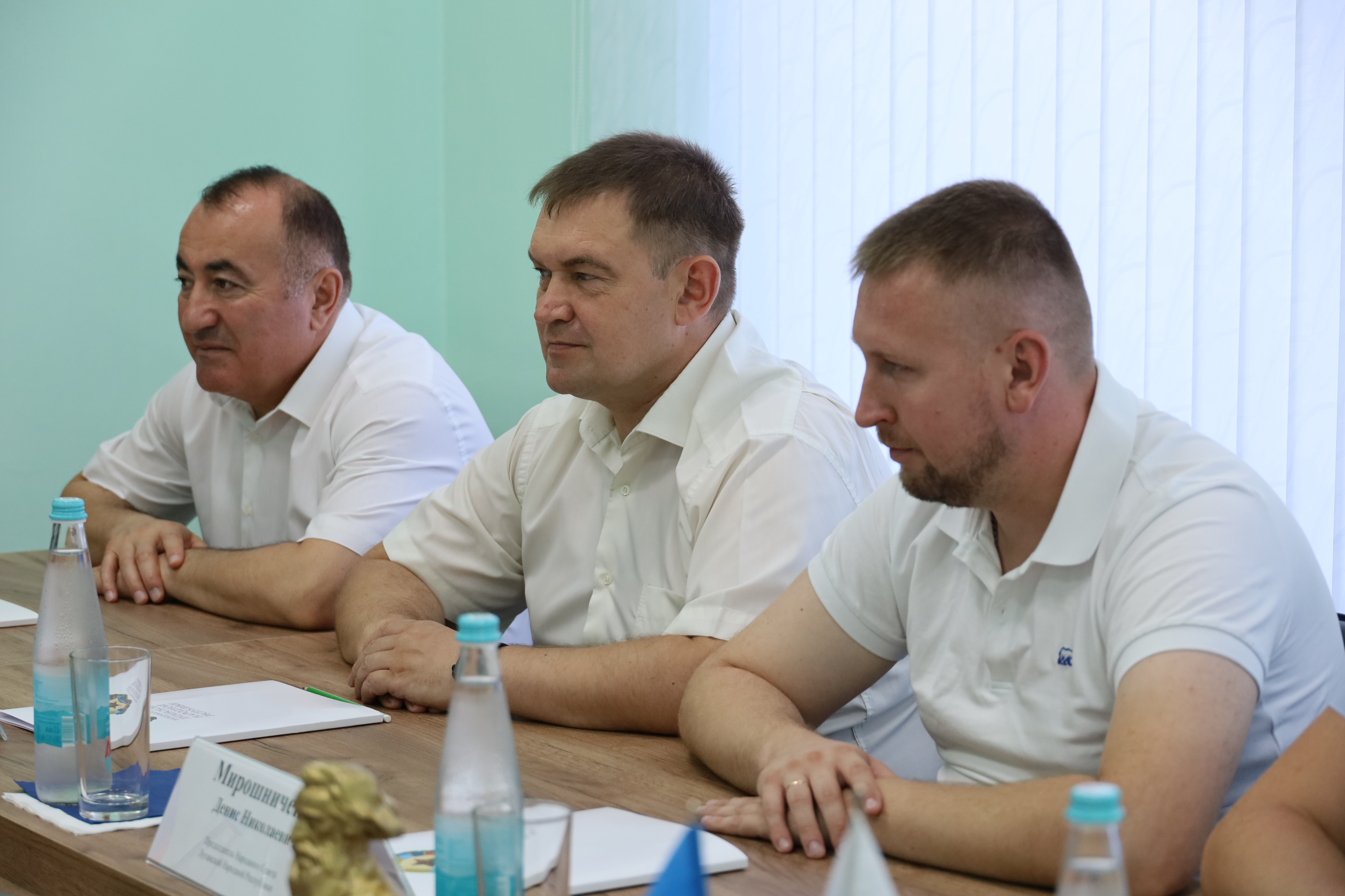 Николай Великдань встретился с депутатским корпусом Народного Совета ЛНР