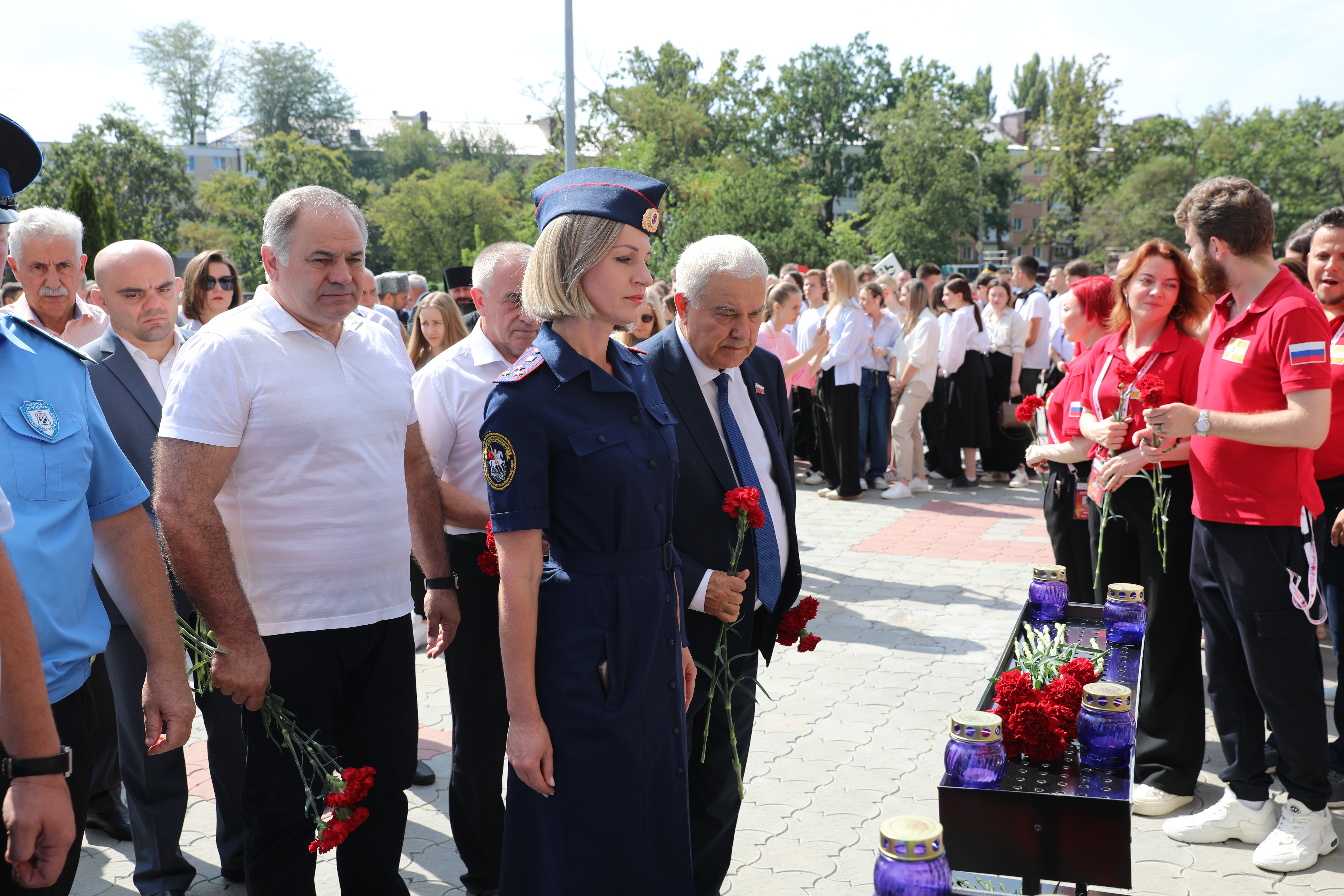 Депутаты Думы Ставрополья почтили память жертв террористических актов