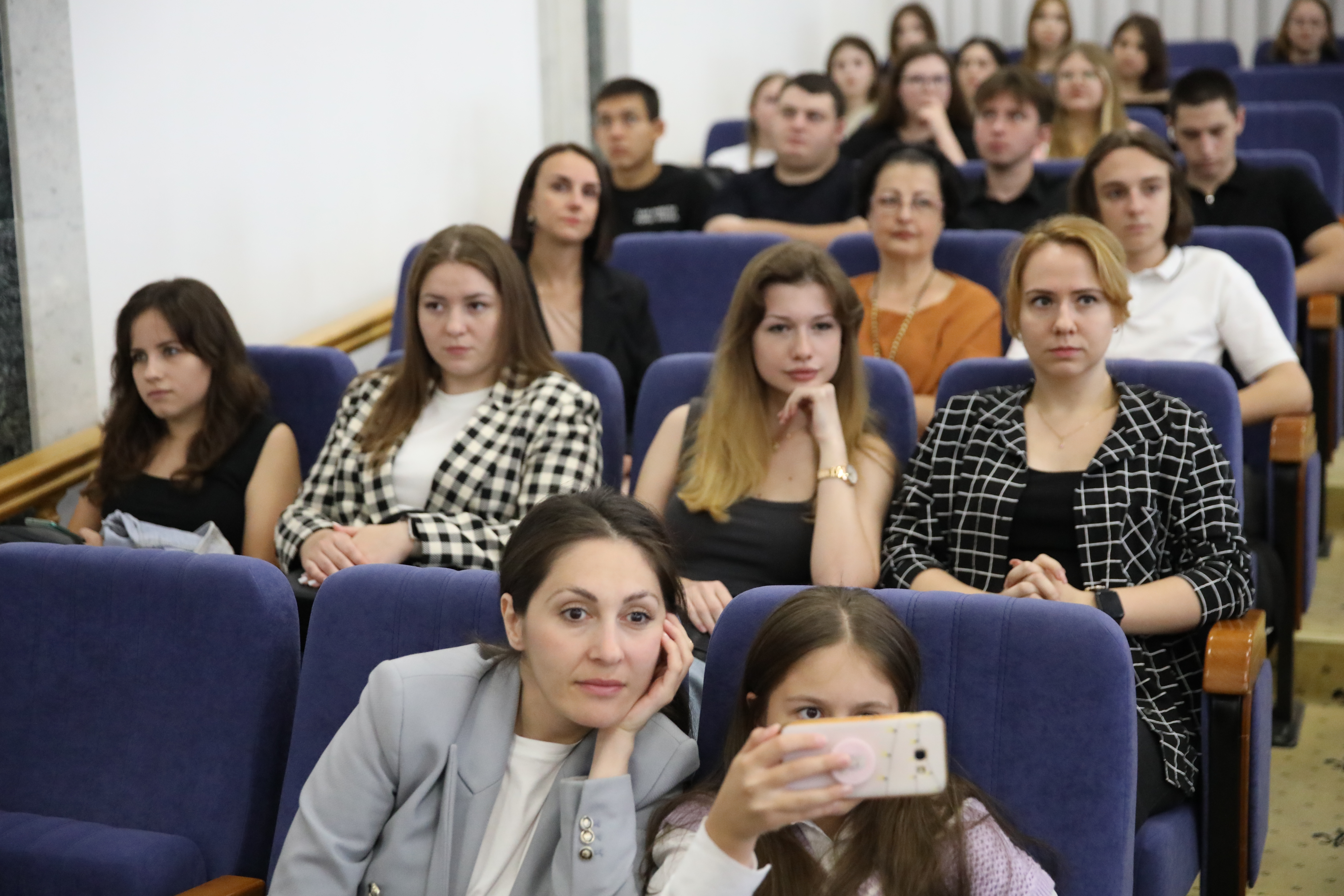 Игорь Андрющенко вручил награды призерам  премии «Экология – дело каждого»