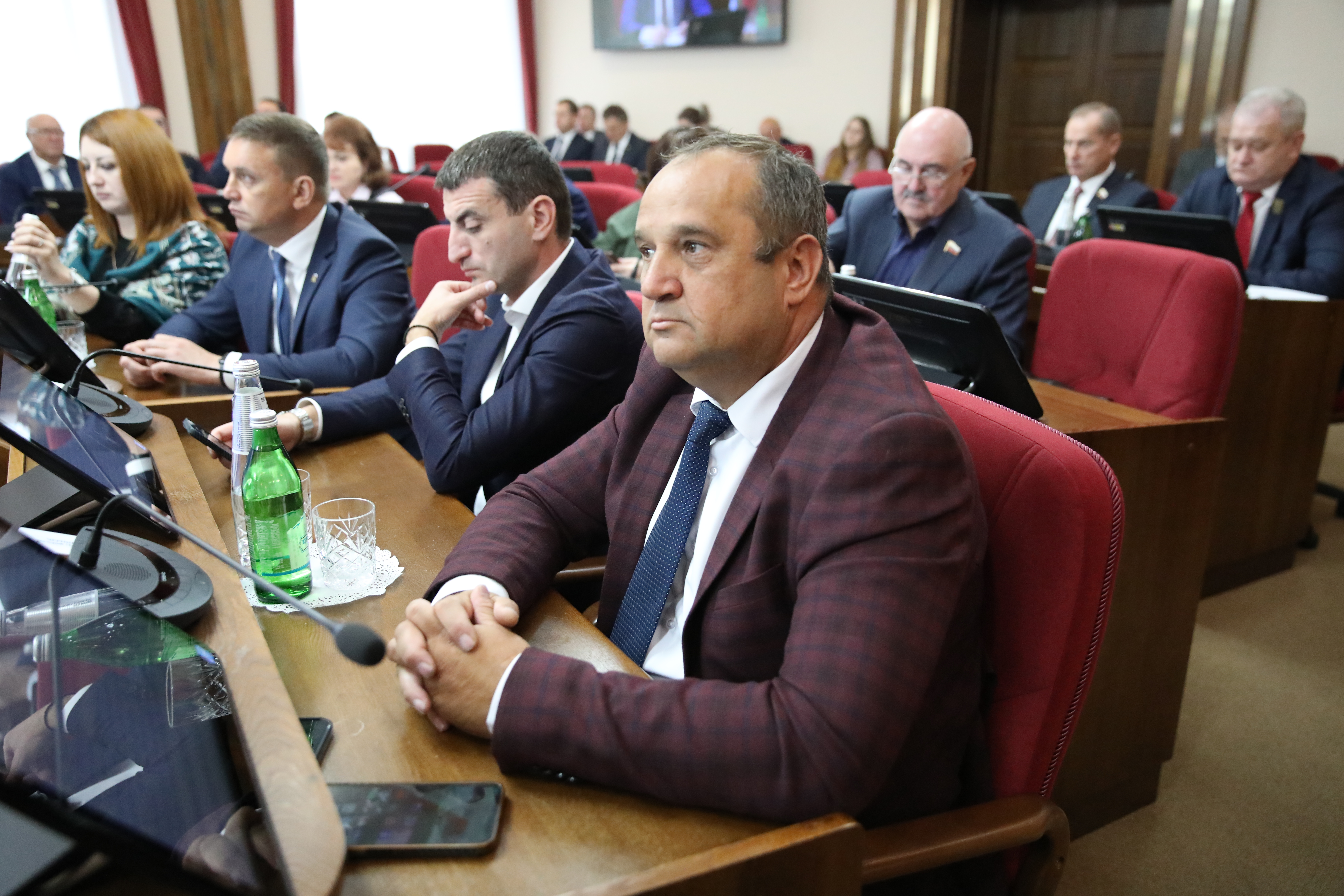Депутаты внесли изменения в краевой закон о некоторых вопросах организации оказания гражданам бесплатной юридической помощи