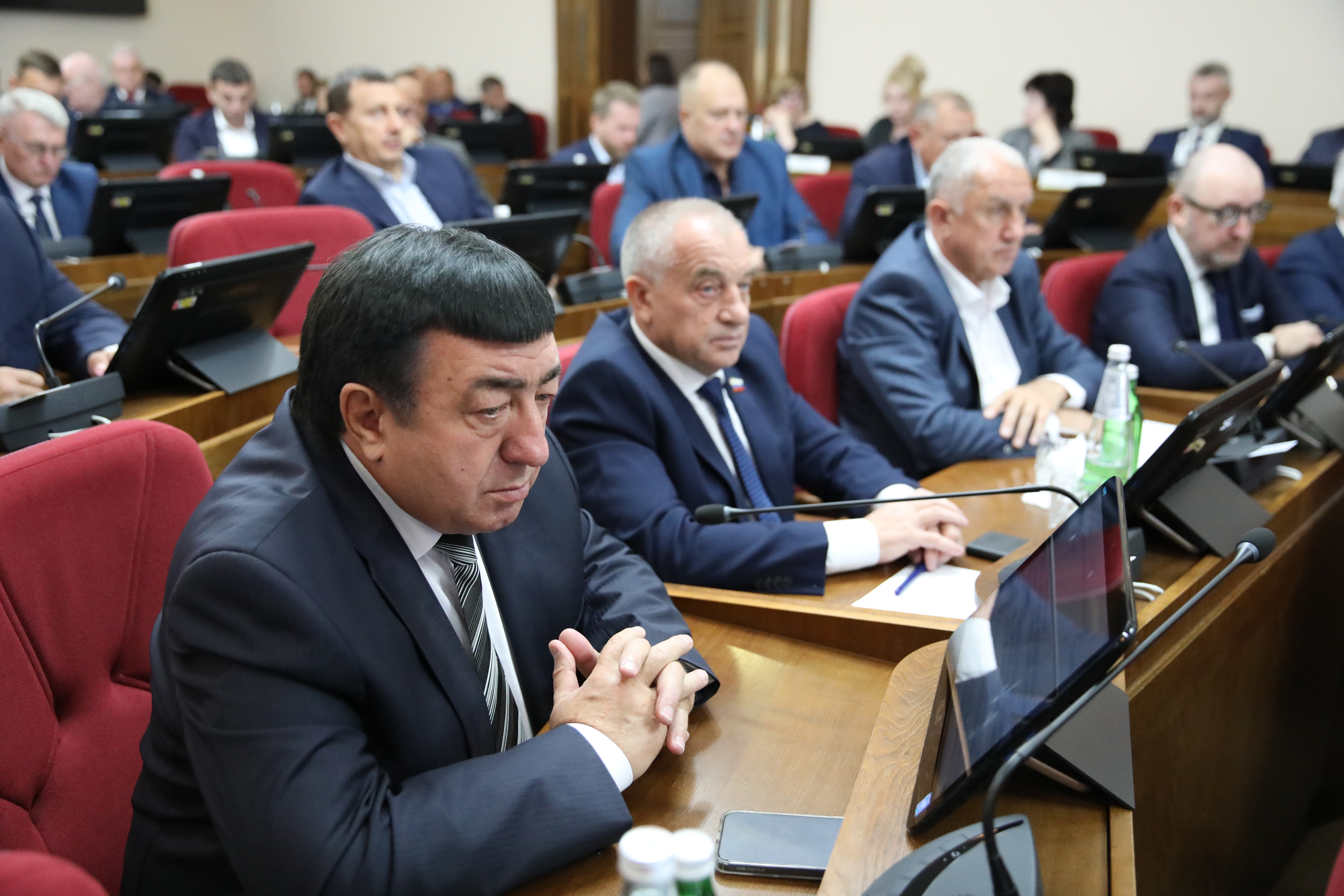 Состоялось первое заседание Думы Ставропольского края в осенней сессии