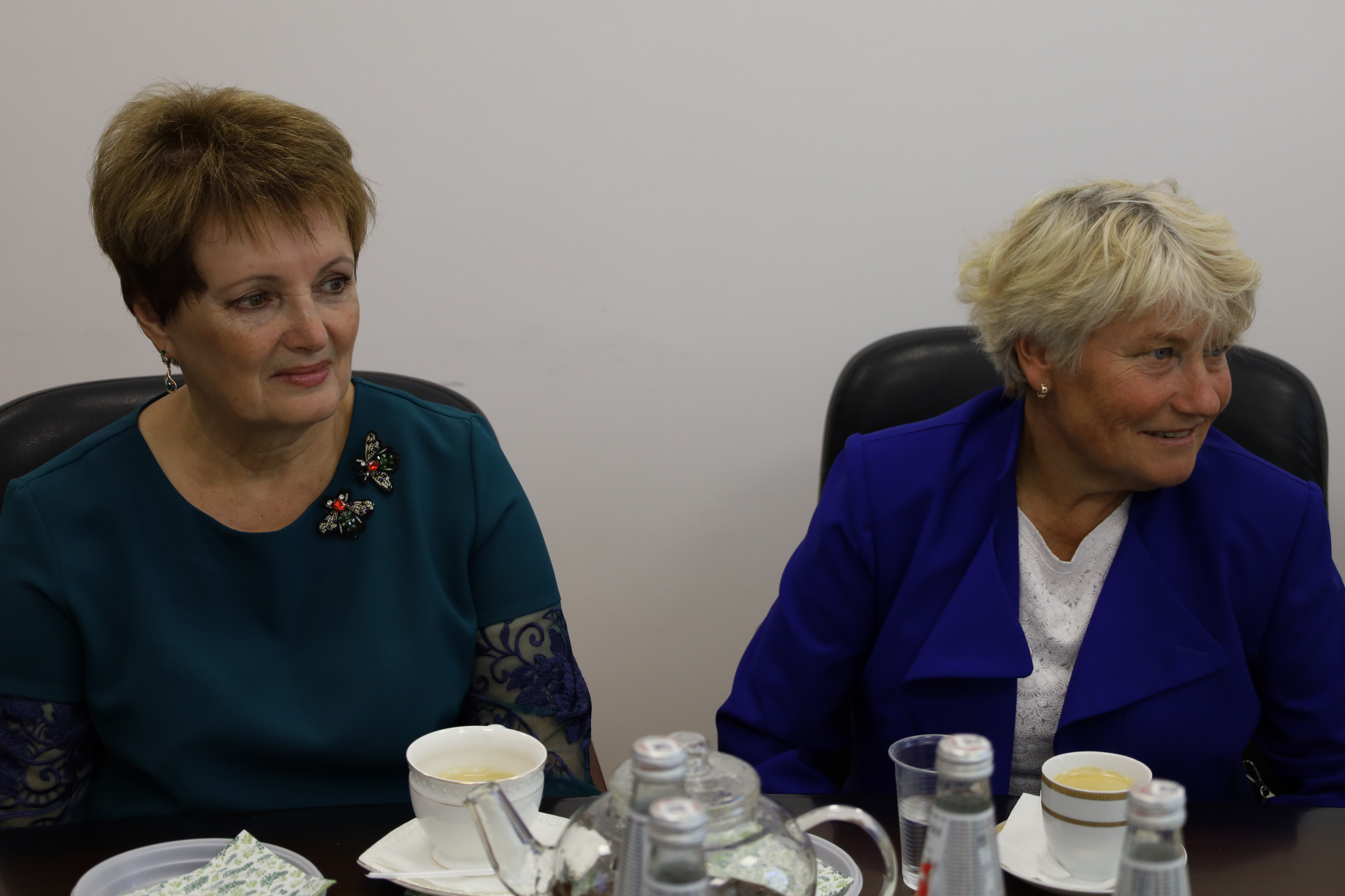 Краевые законодатели поздравили представителей педагогического сообщества города Ставрополя с профессиональным праздником