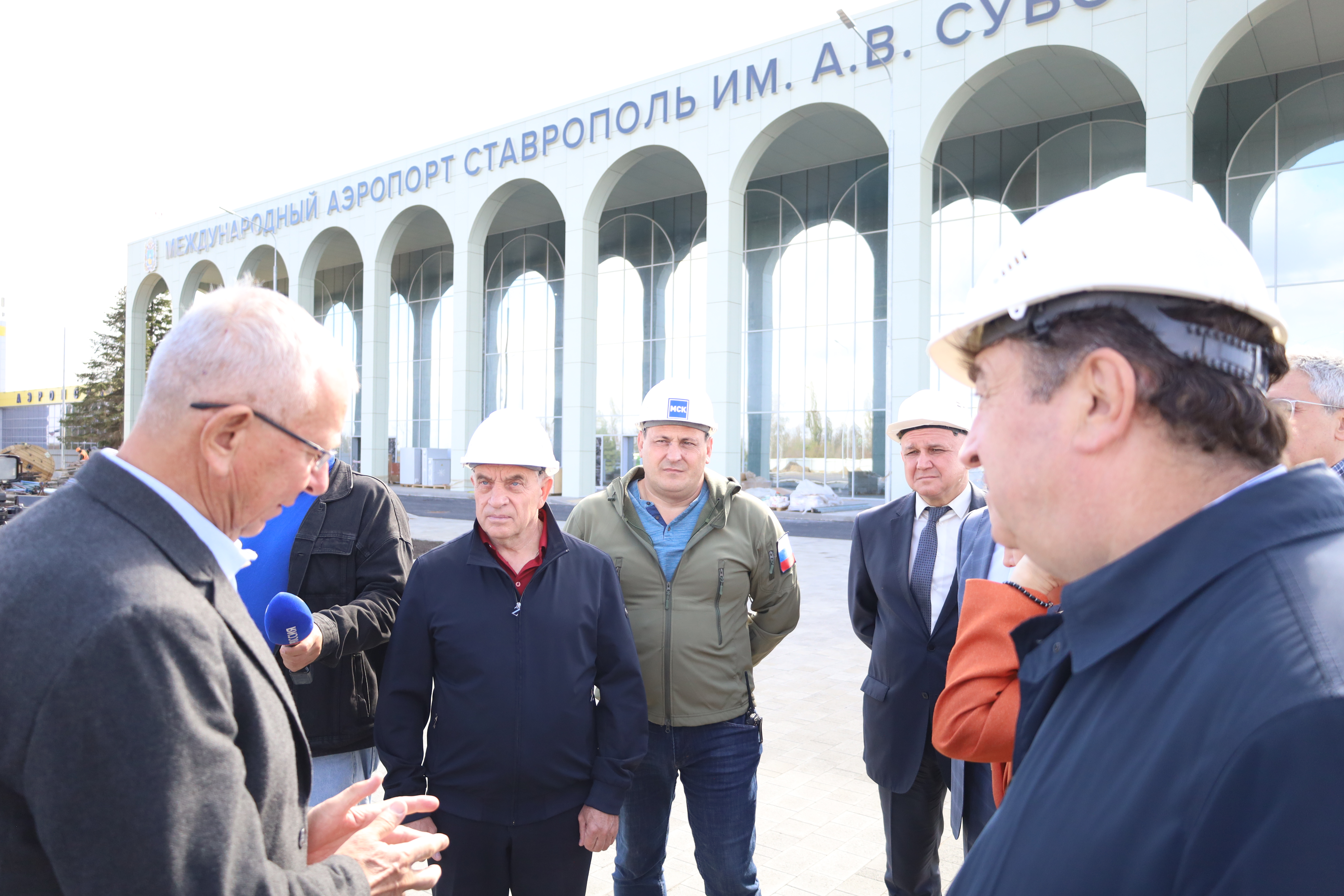 Краевые законодатели проверили ход строительства нового аэропортового комплекса Ставрополя