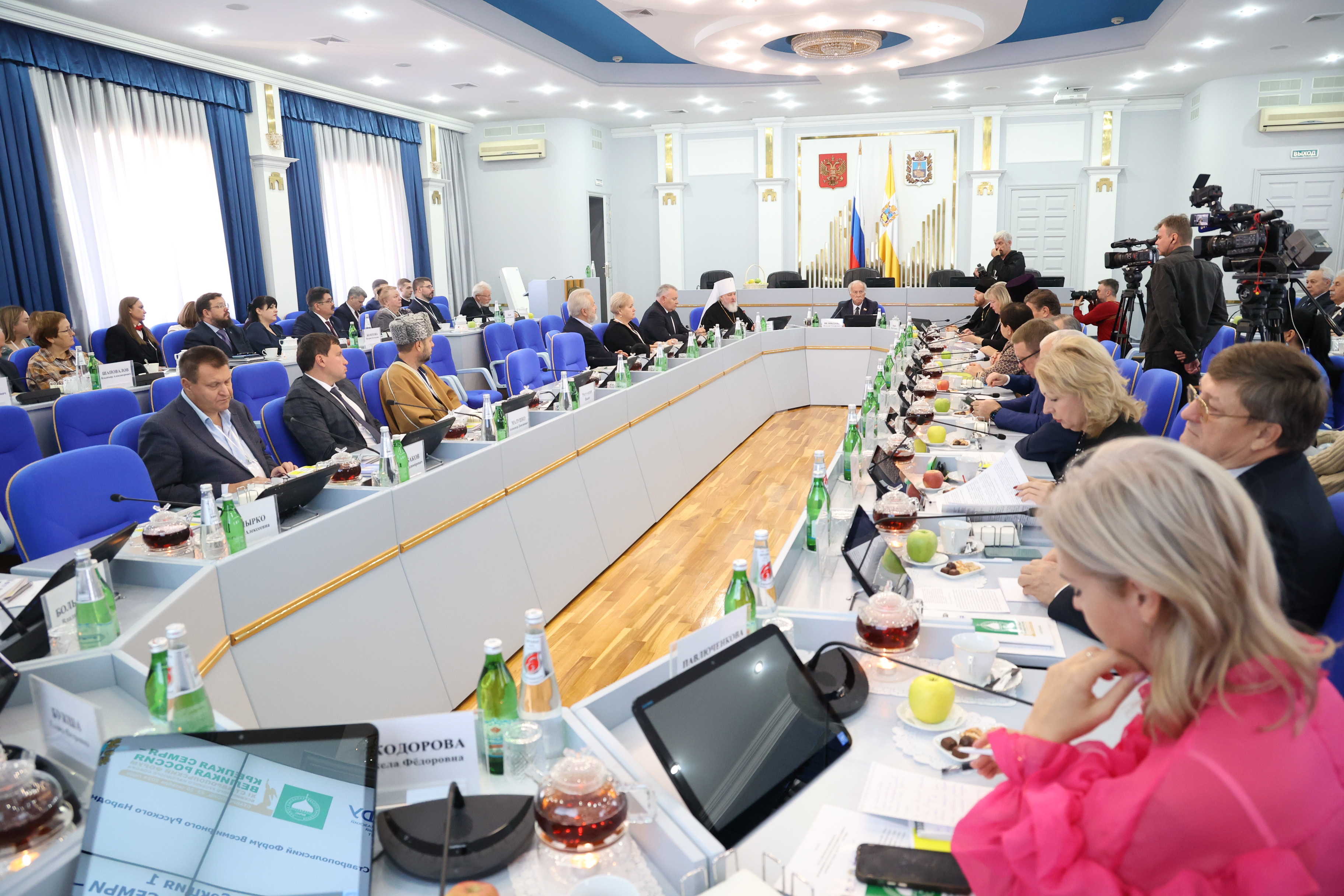 Николай Великдань провел секцию по государственной поддержке семей в рамках Всемирного Русского Народного Собора