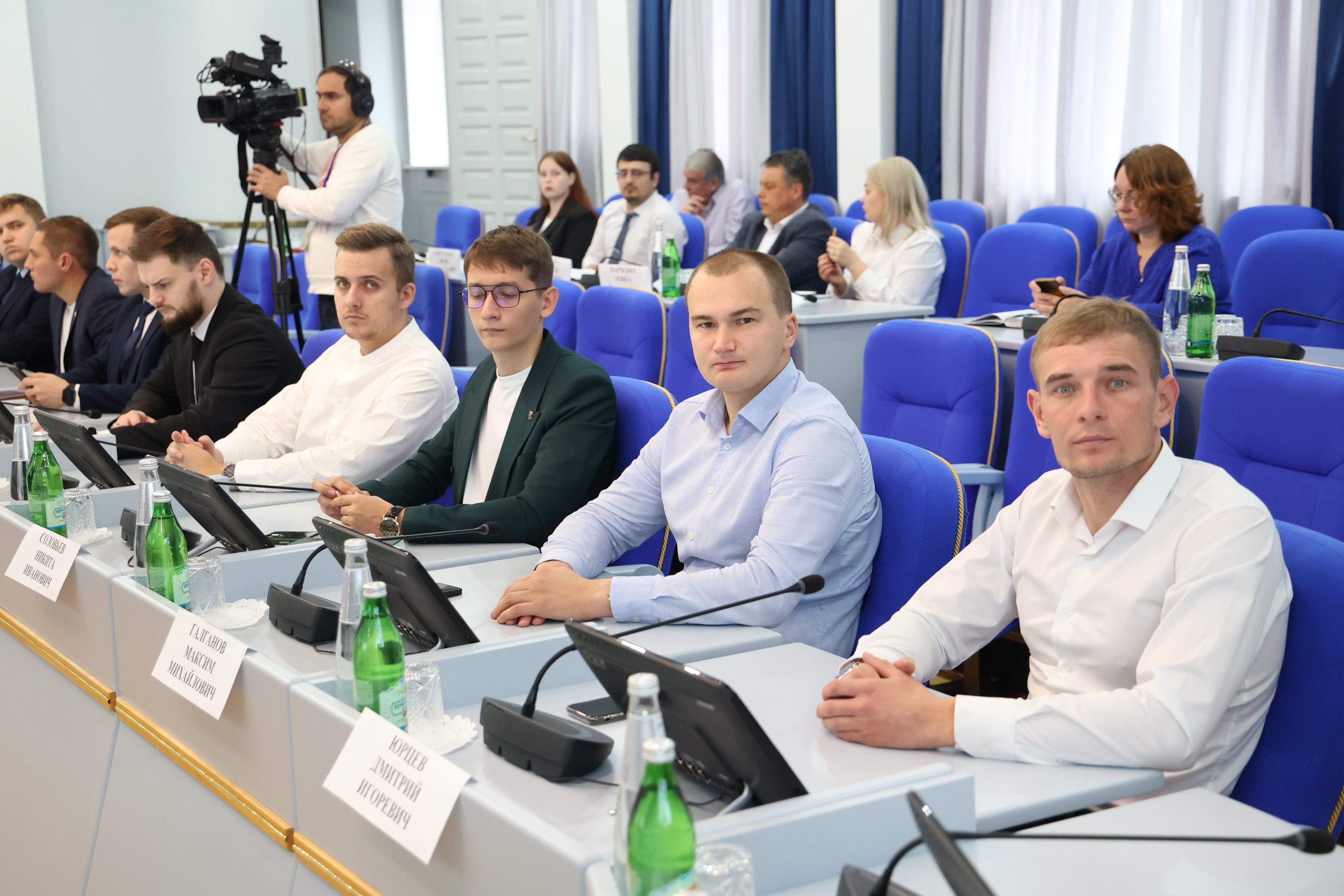 Промежуточные итоги работы Молодежного парламента подвели в краевой Думе