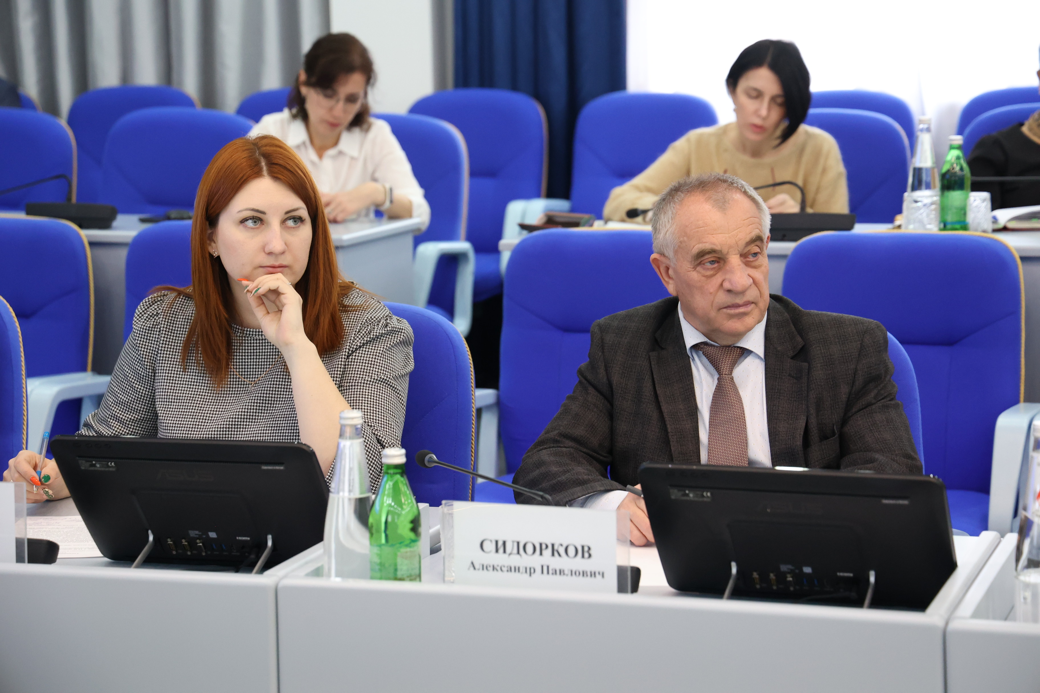 Комитеты Думы Ставрополья приступили к рассмотрению законопроекта о бюджете по профильным направлениям