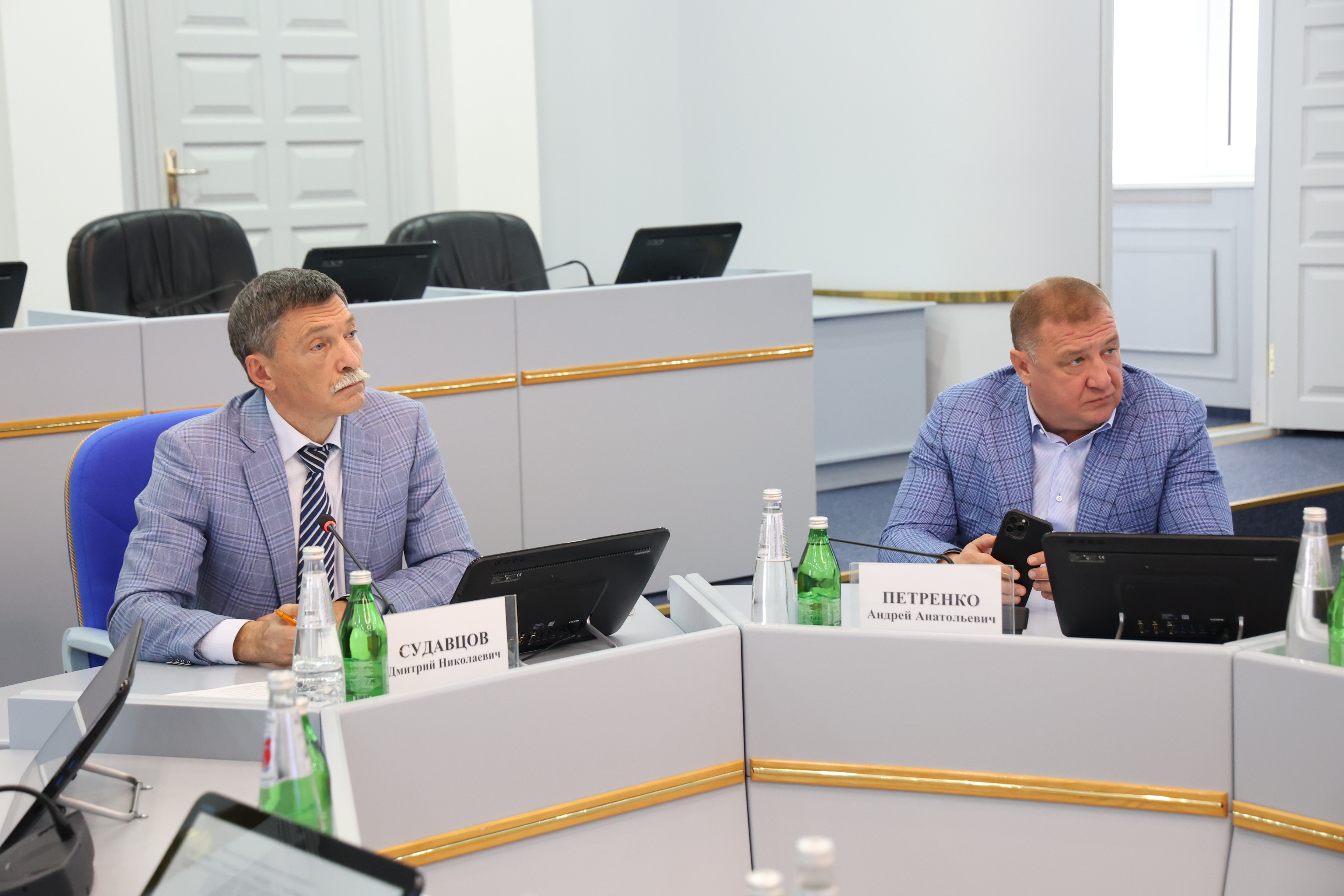 Комитеты Думы Ставрополья приступили к рассмотрению законопроекта о бюджете по профильным направлениям